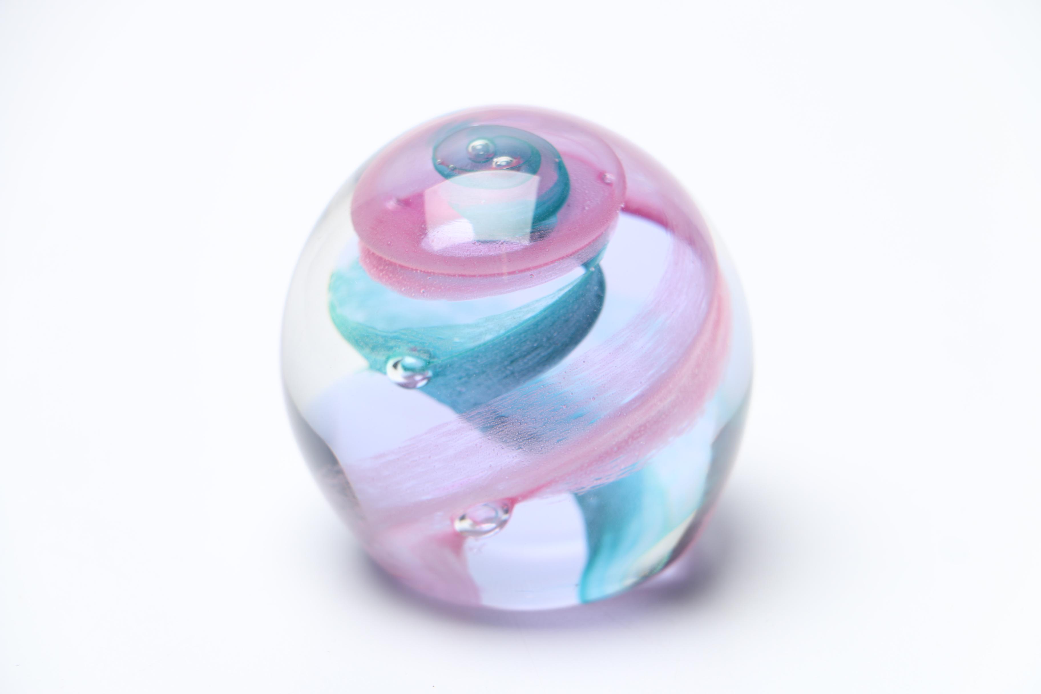 Sphere Shaped Decorative Glass Paperweights