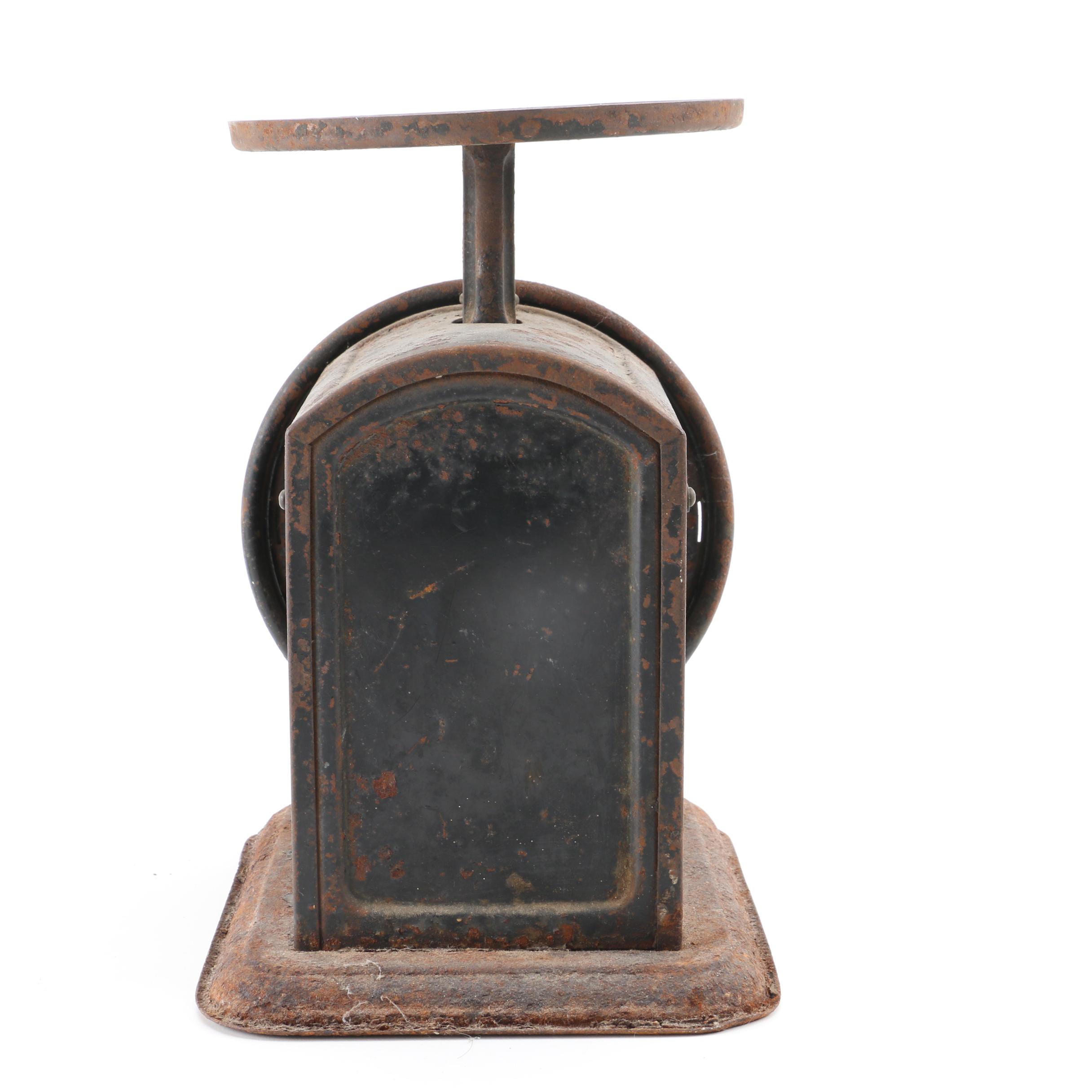 Antique "The New Favorite Family Scale" Scale