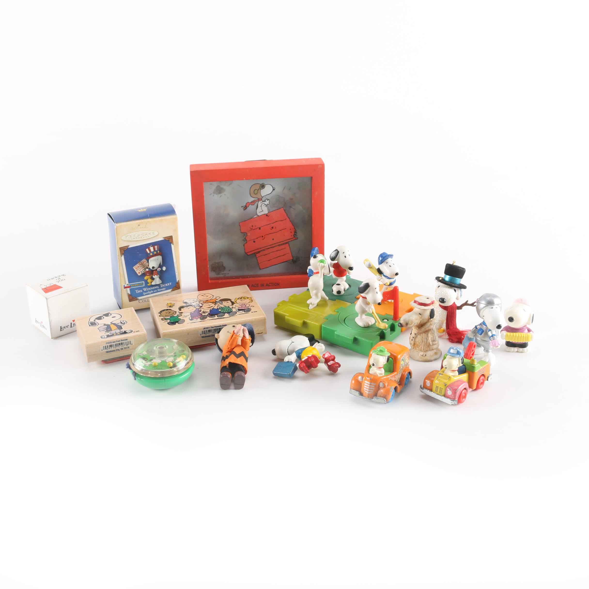 "Peanuts" Figurines
