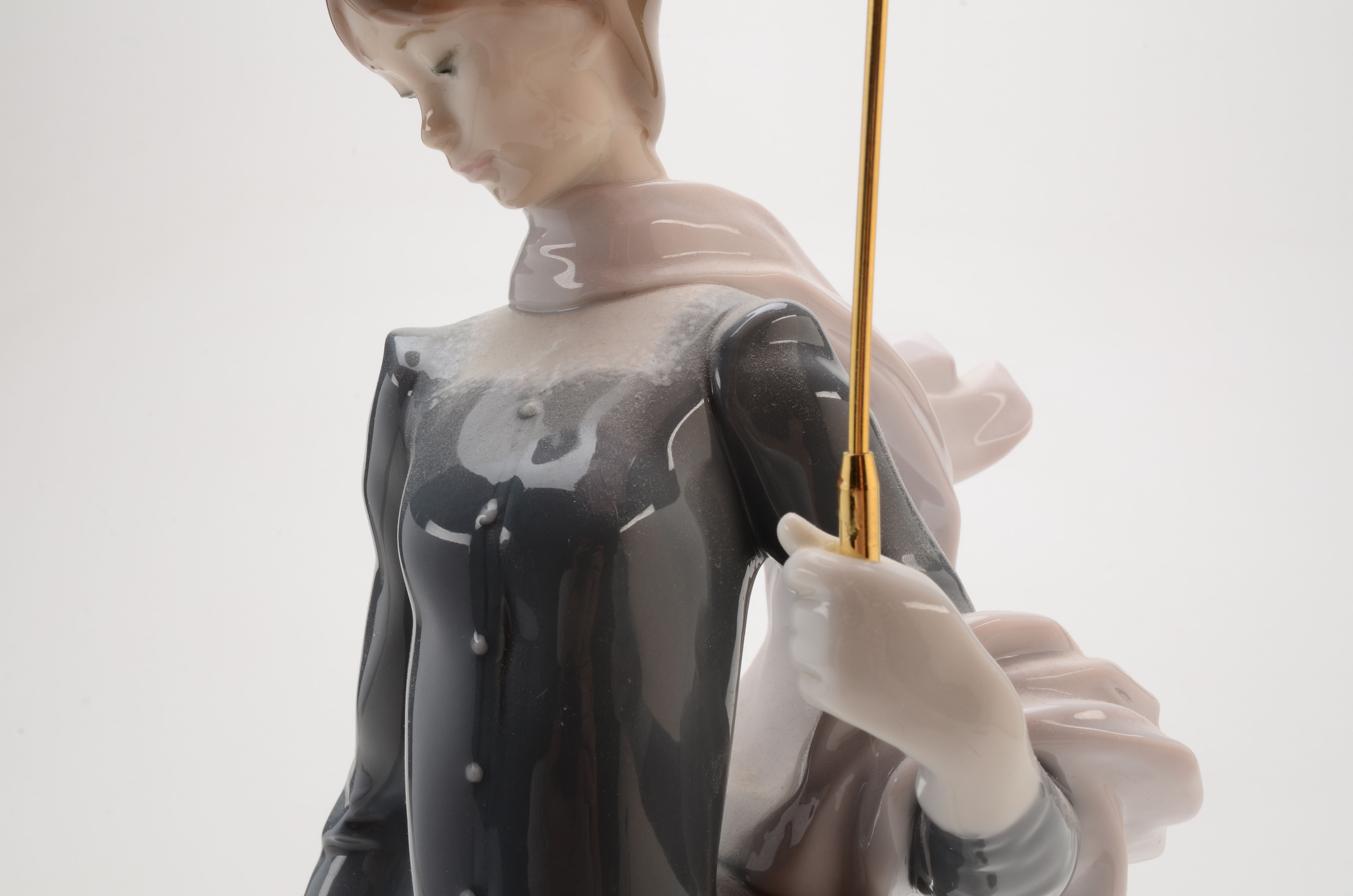 Lladro Figurine - "Lady with Shawl"