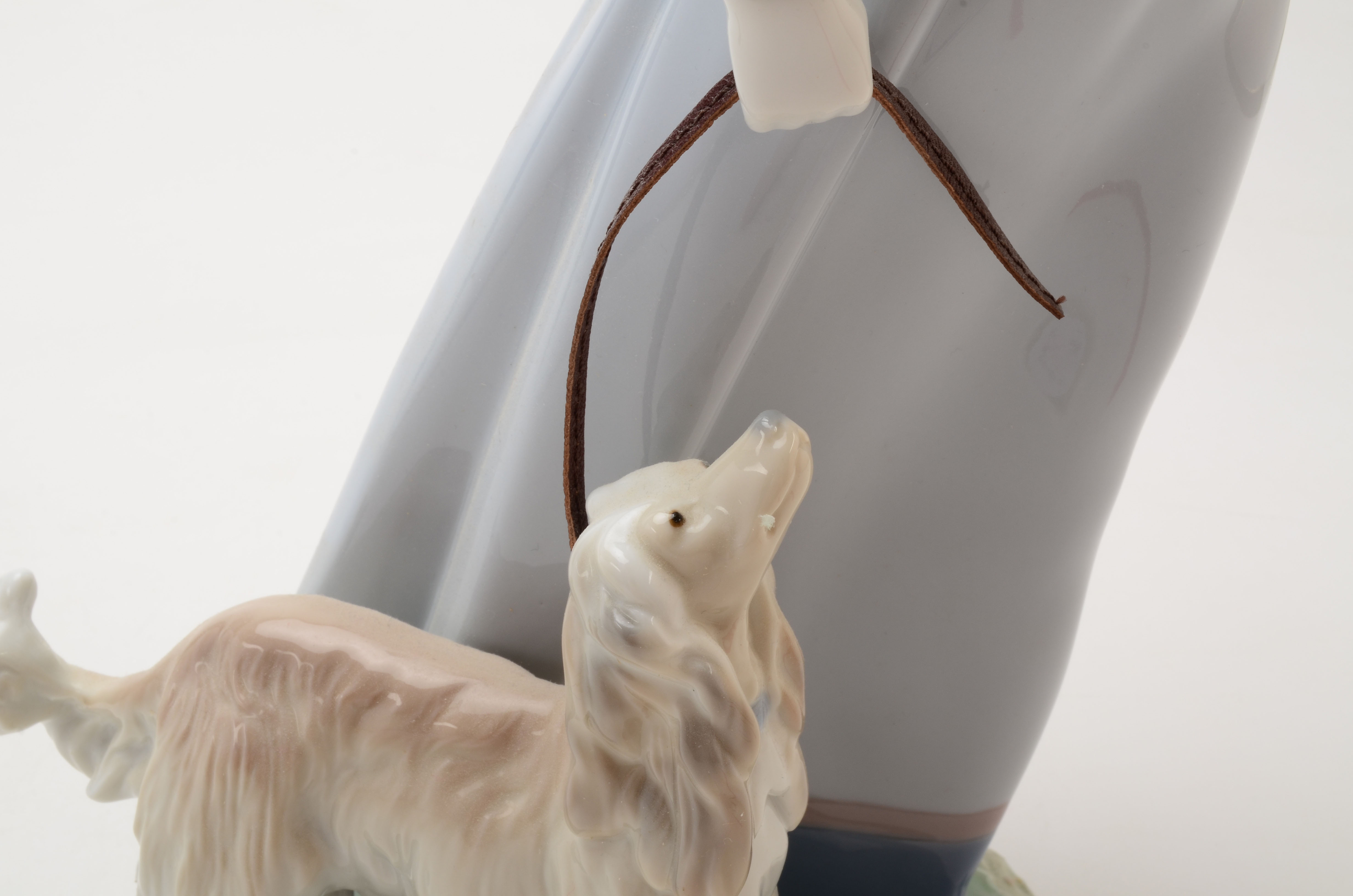 Lladro Figurine - "Lady with Shawl"