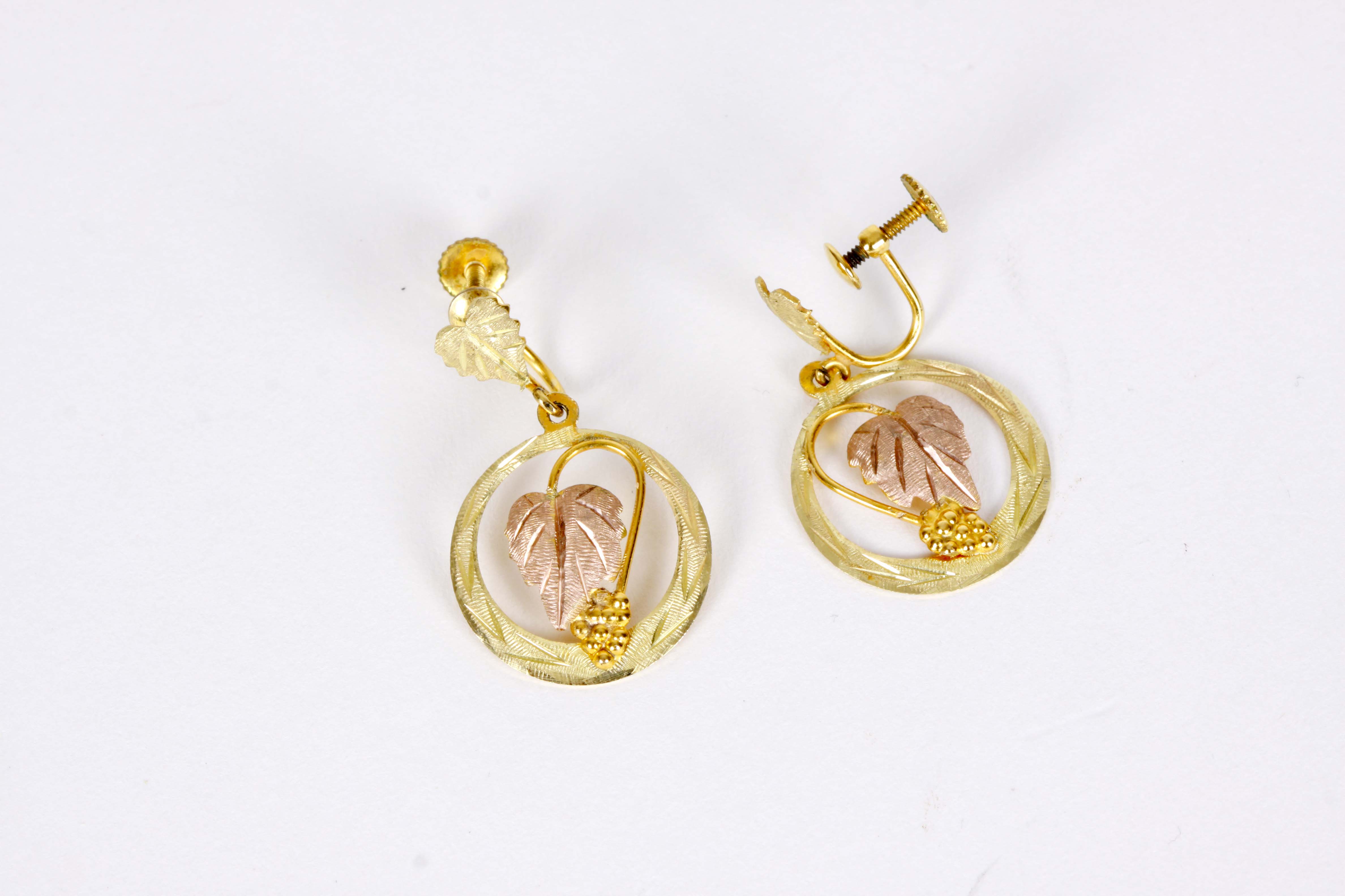 10K Black Hills Gold Tri-Color Necklace and Earrings