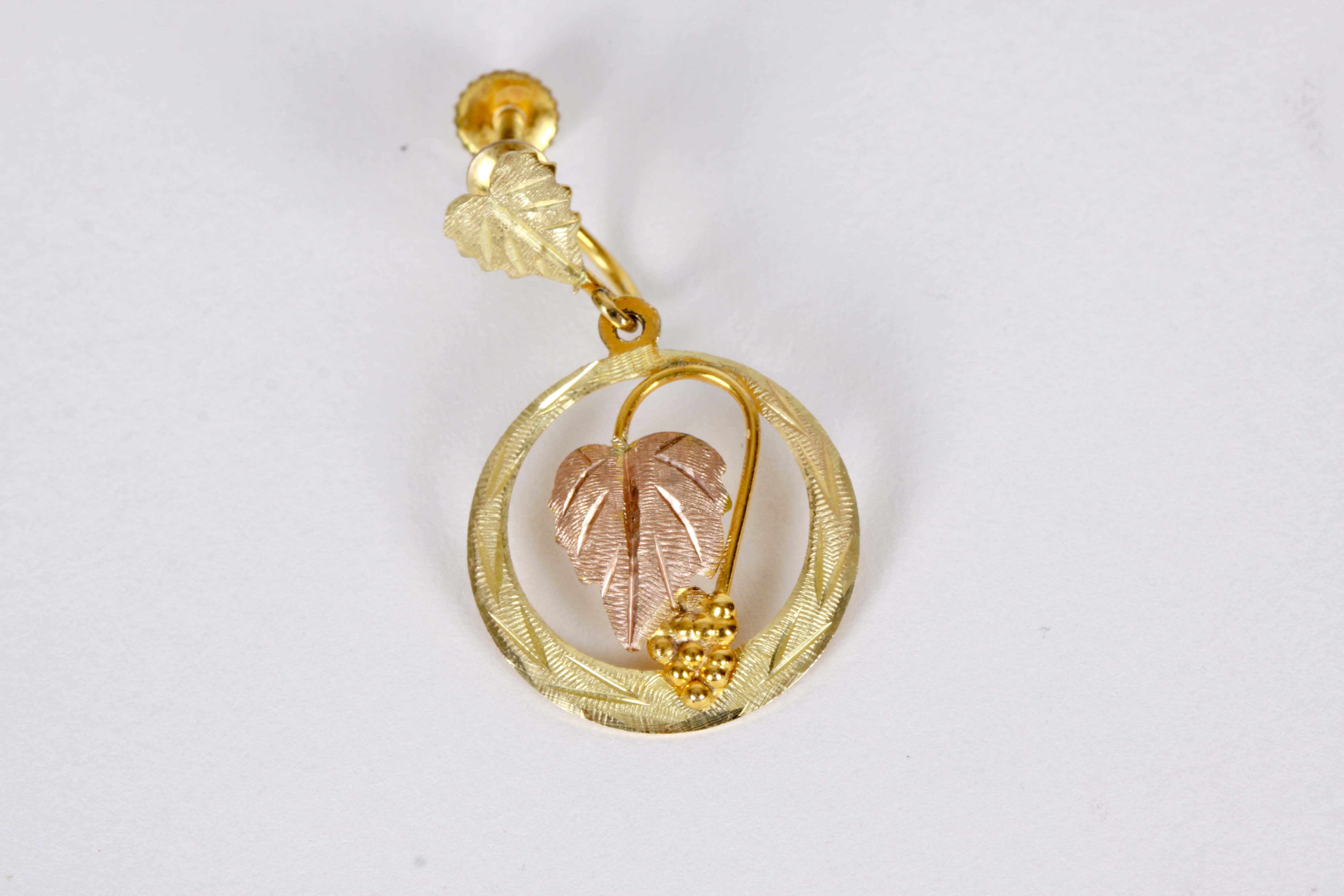 10K Black Hills Gold Tri-Color Necklace and Earrings