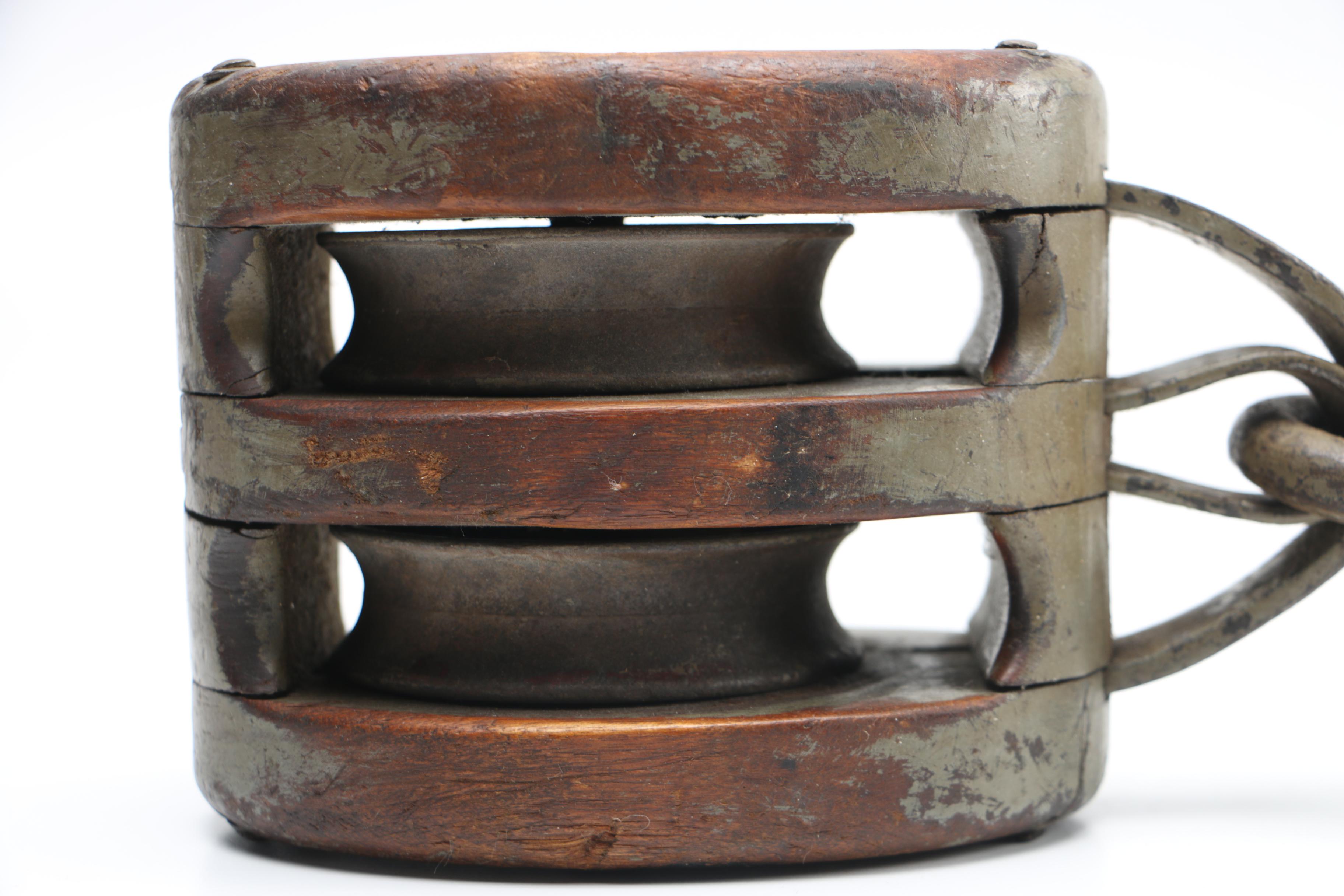 Wooden and Metal Industrial Pulleys