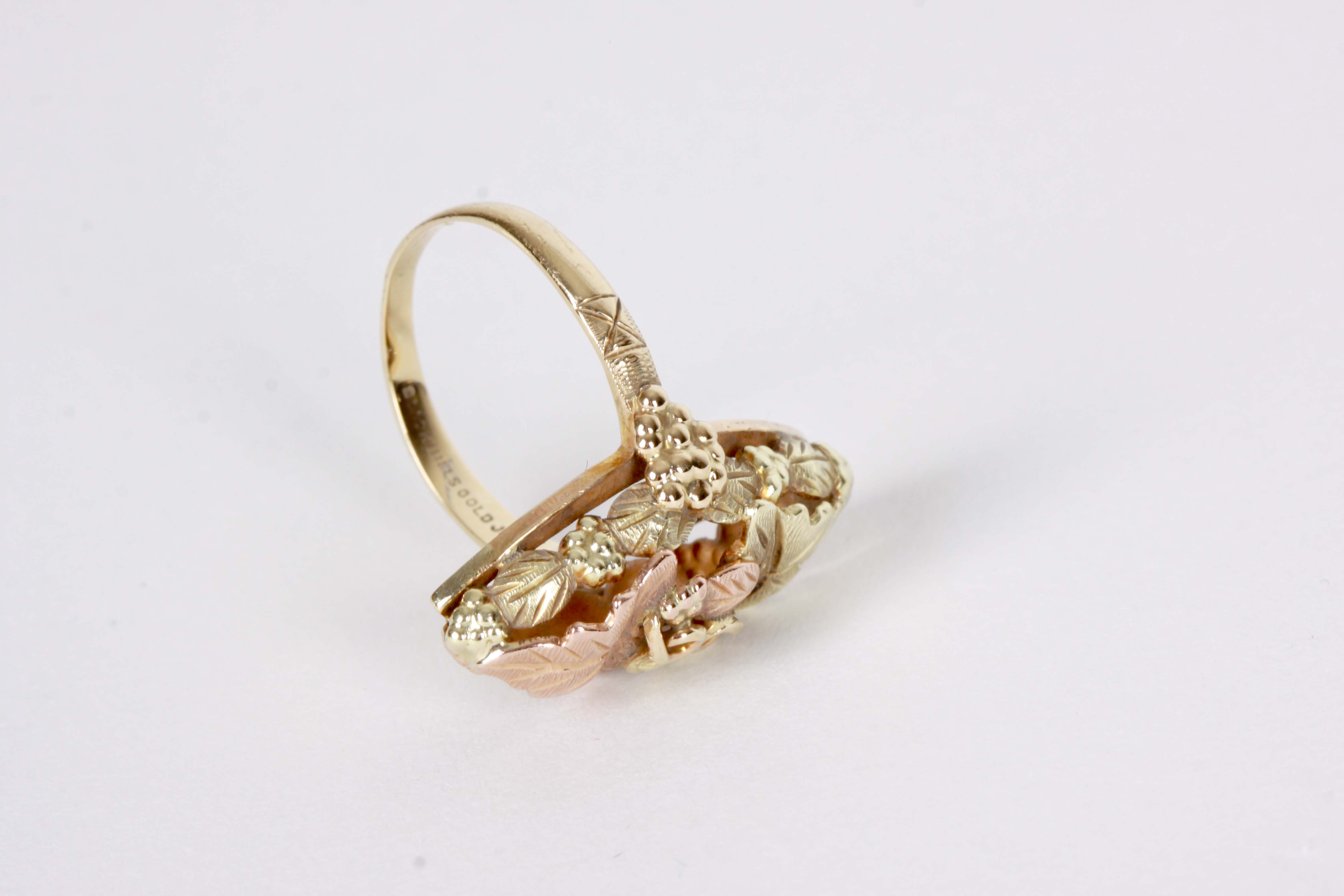 Black Hills Company Gold Ring