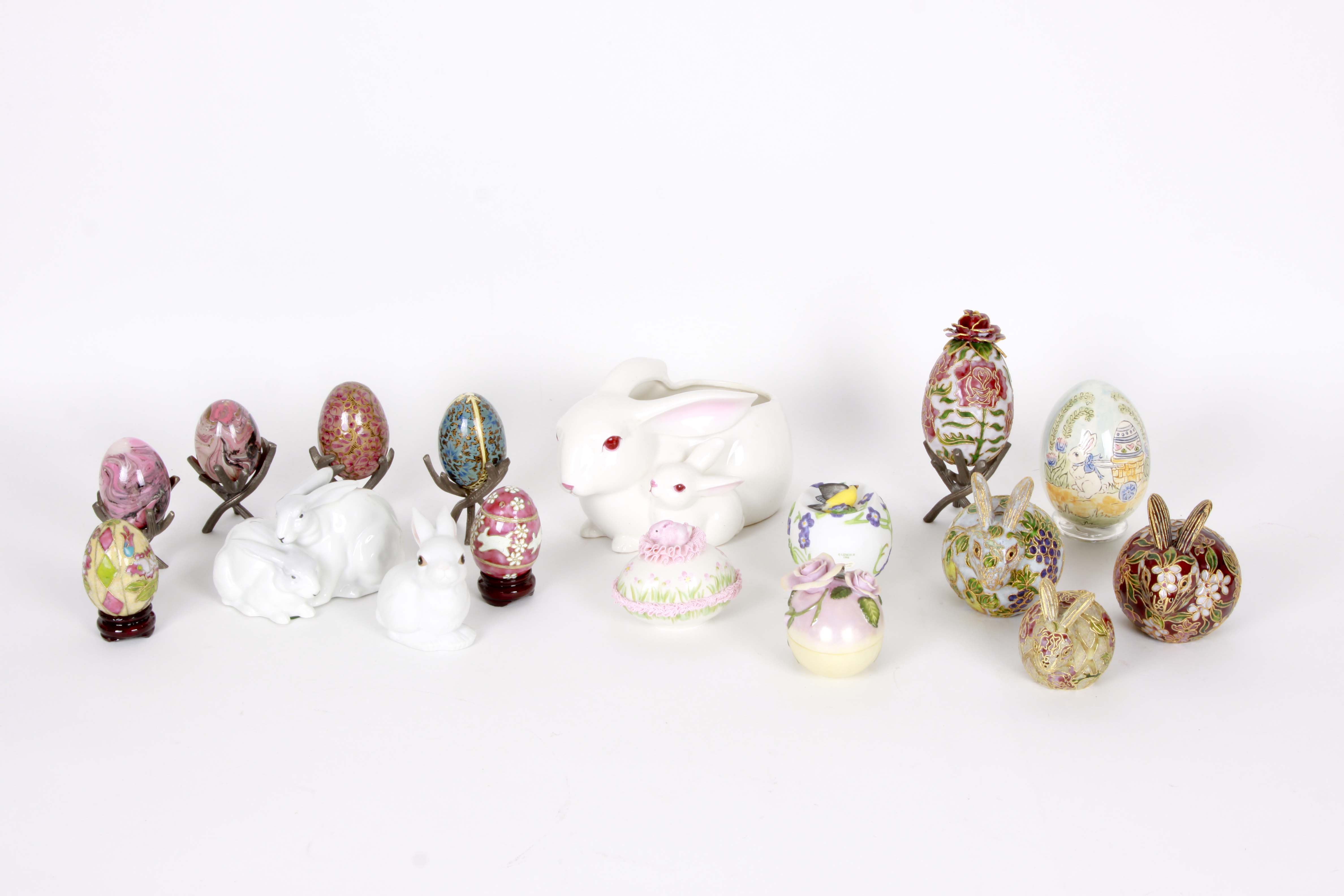 Fine Easter Decor Including Gerold-Porzellan, Rosenthal, and Napcoware