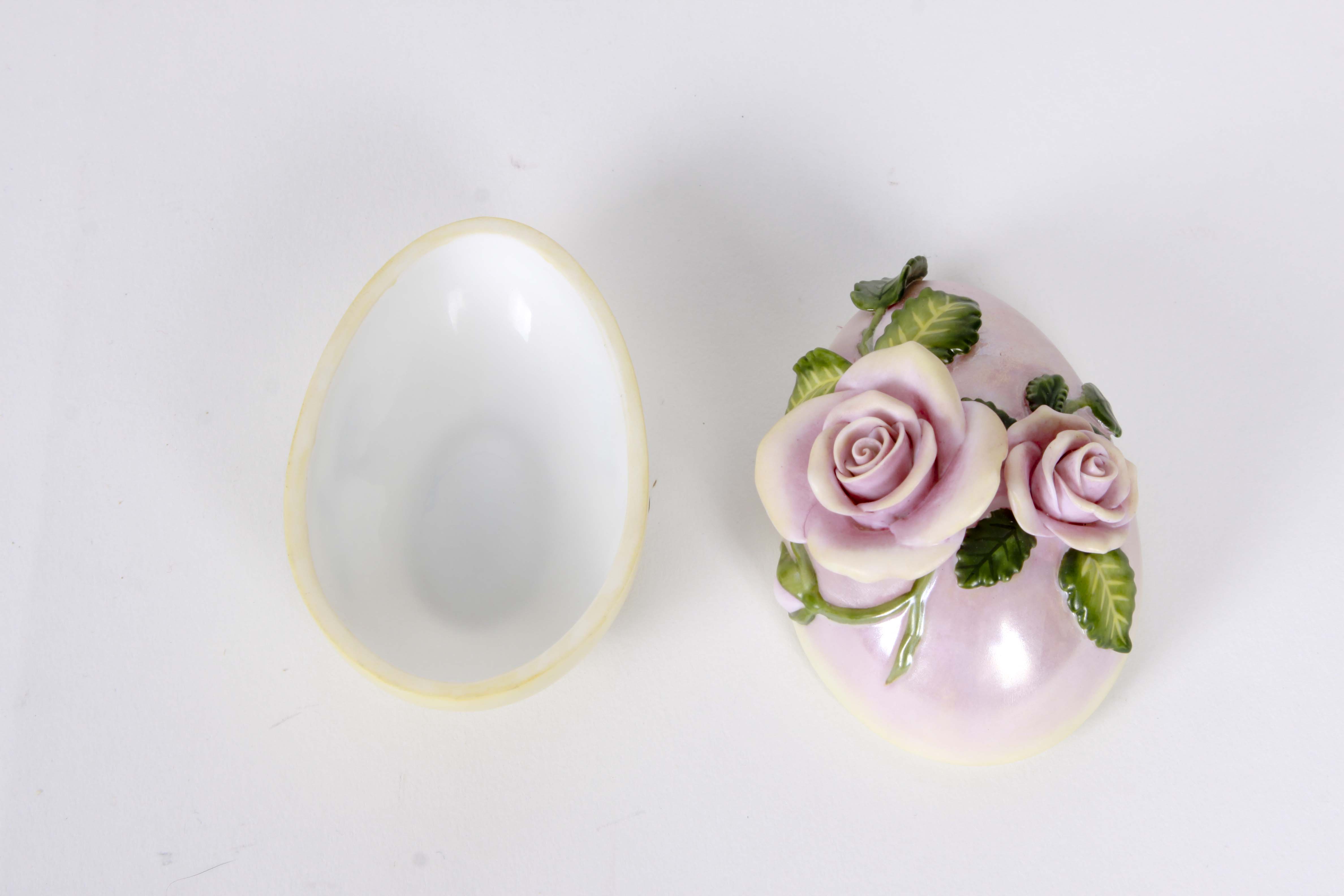 Fine Easter Decor Including Gerold-Porzellan, Rosenthal, and Napcoware