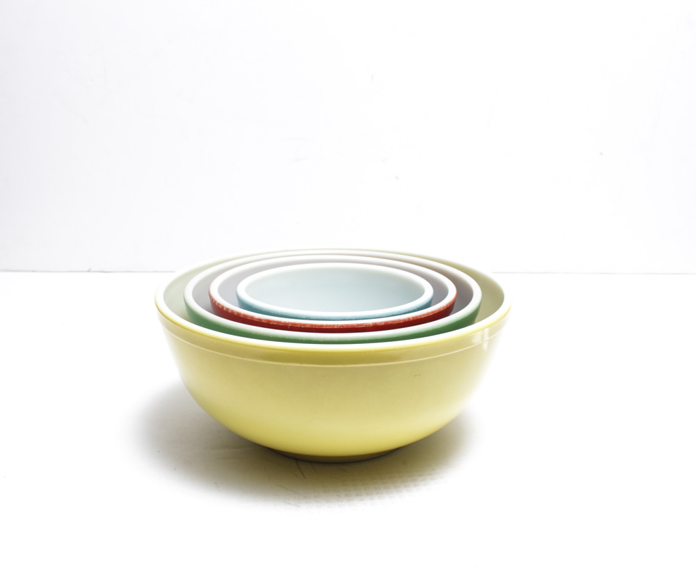 Vintage Pyrex Nesting Bowls