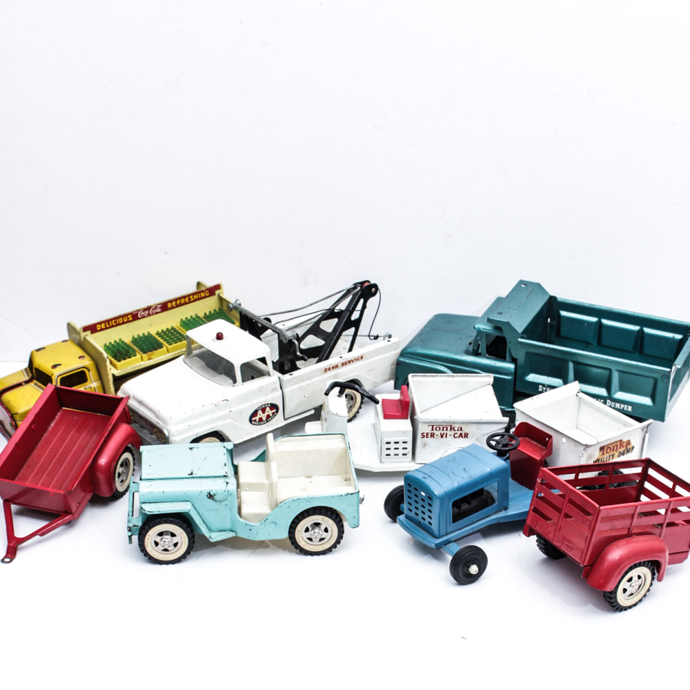 Vintage Structo and Tonka Metal Toy Vehicles