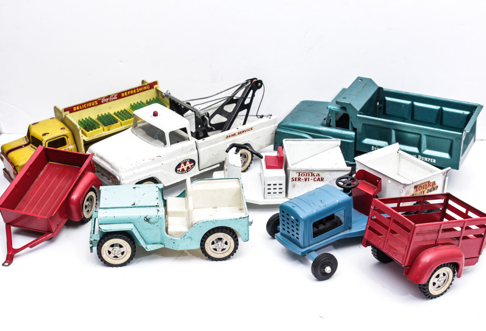 Vintage Structo and Tonka Metal Toy Vehicles