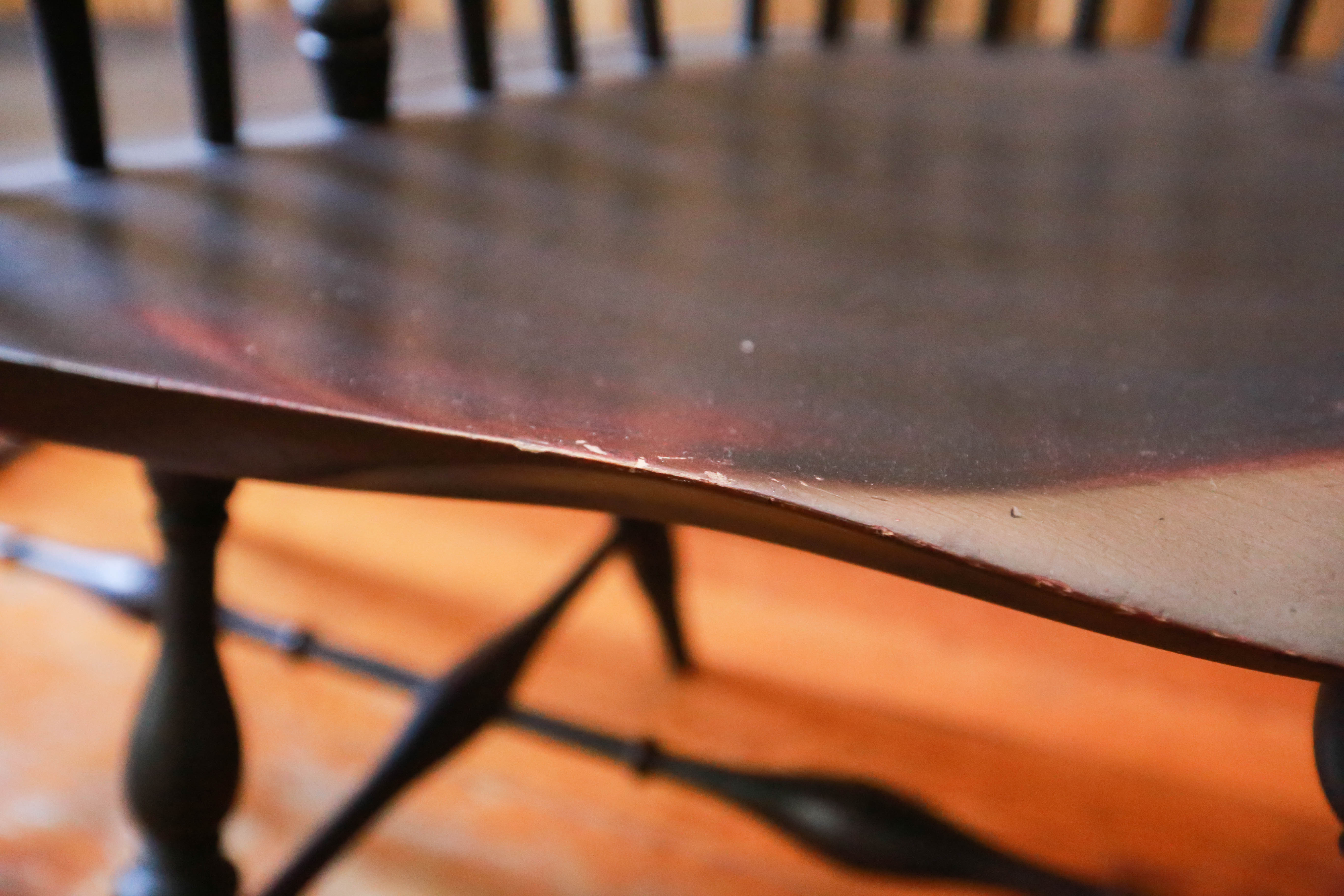 Windsor Style Tête à Tête Settee