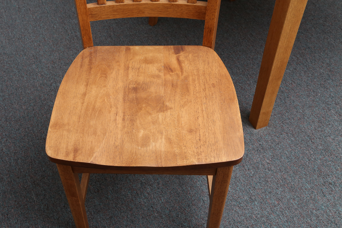 Arts And Crafts Style Oak Dining Table With Four Chairs