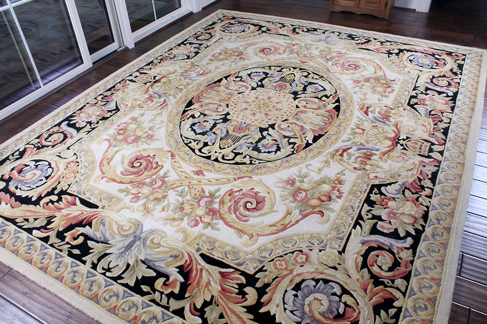 Safavieh "Savonnerie Collection" Carved Chinese Area Rug