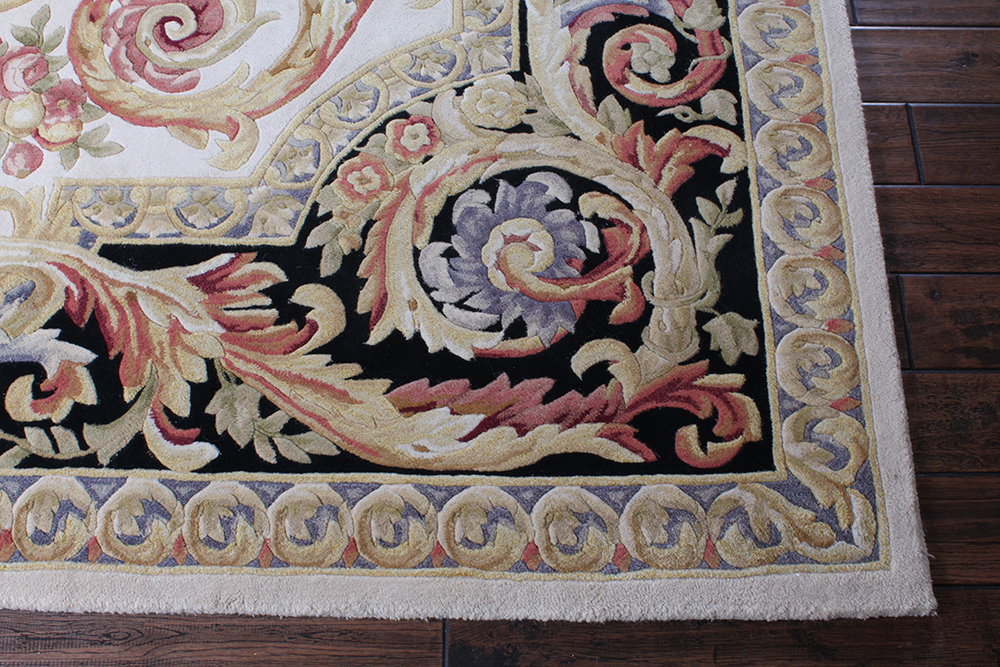 Safavieh "Savonnerie Collection" Carved Chinese Area Rug