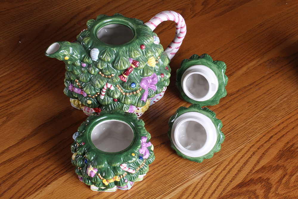 Spode "Christmas Tree" Porcelain Tableware