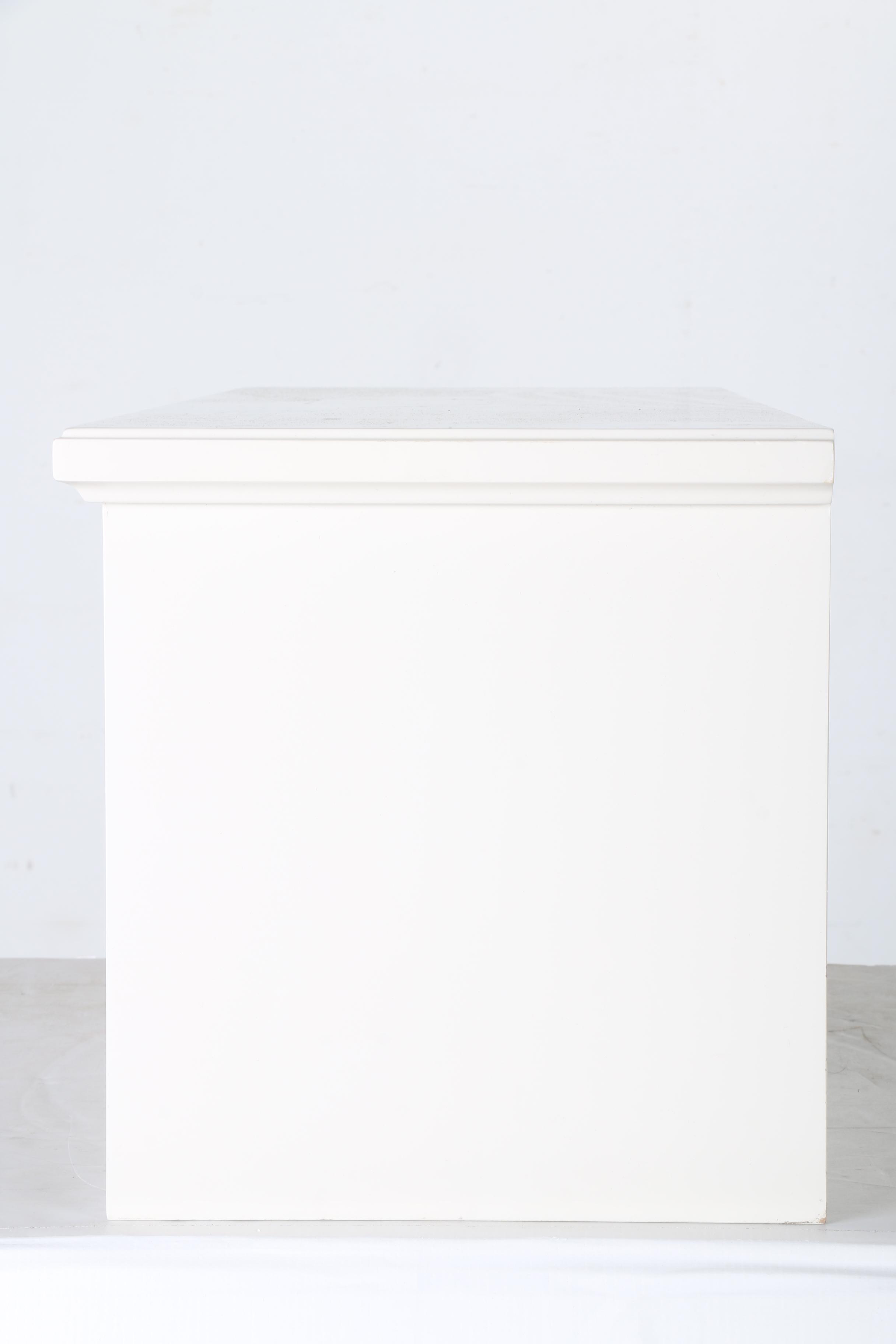 Desktop Organizer by Outlook International