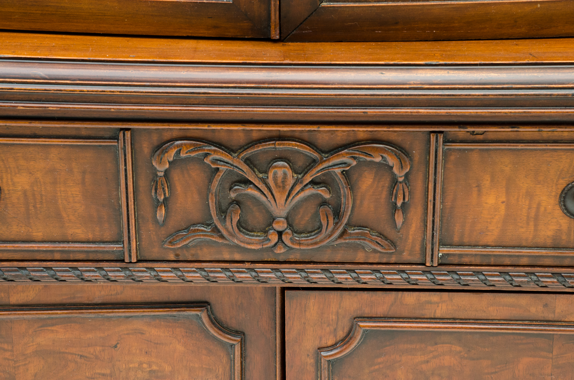 Mahogany Veneer China Cabinet