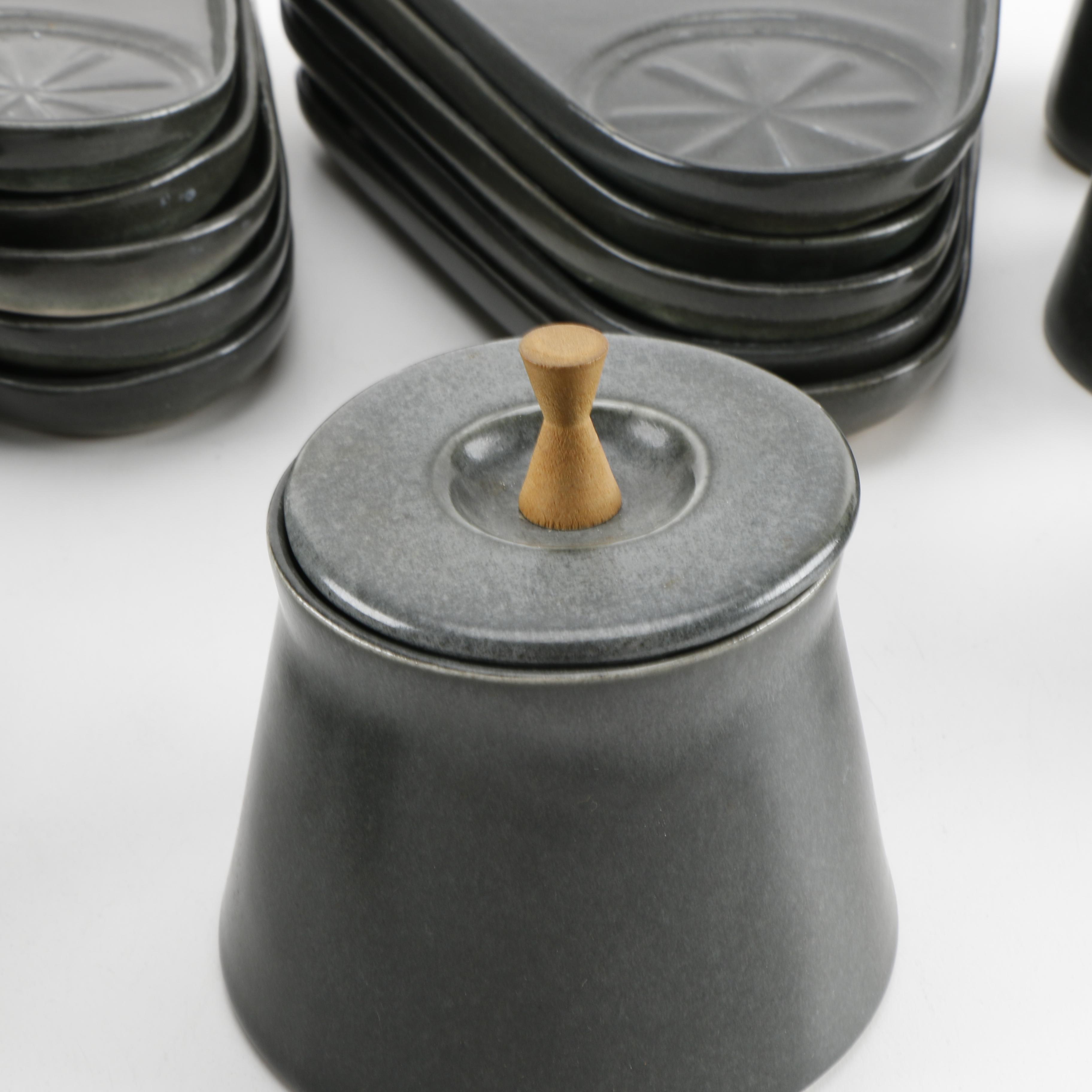 Bennington Pottery "Coop Design" White Stoneware Luncheon Set