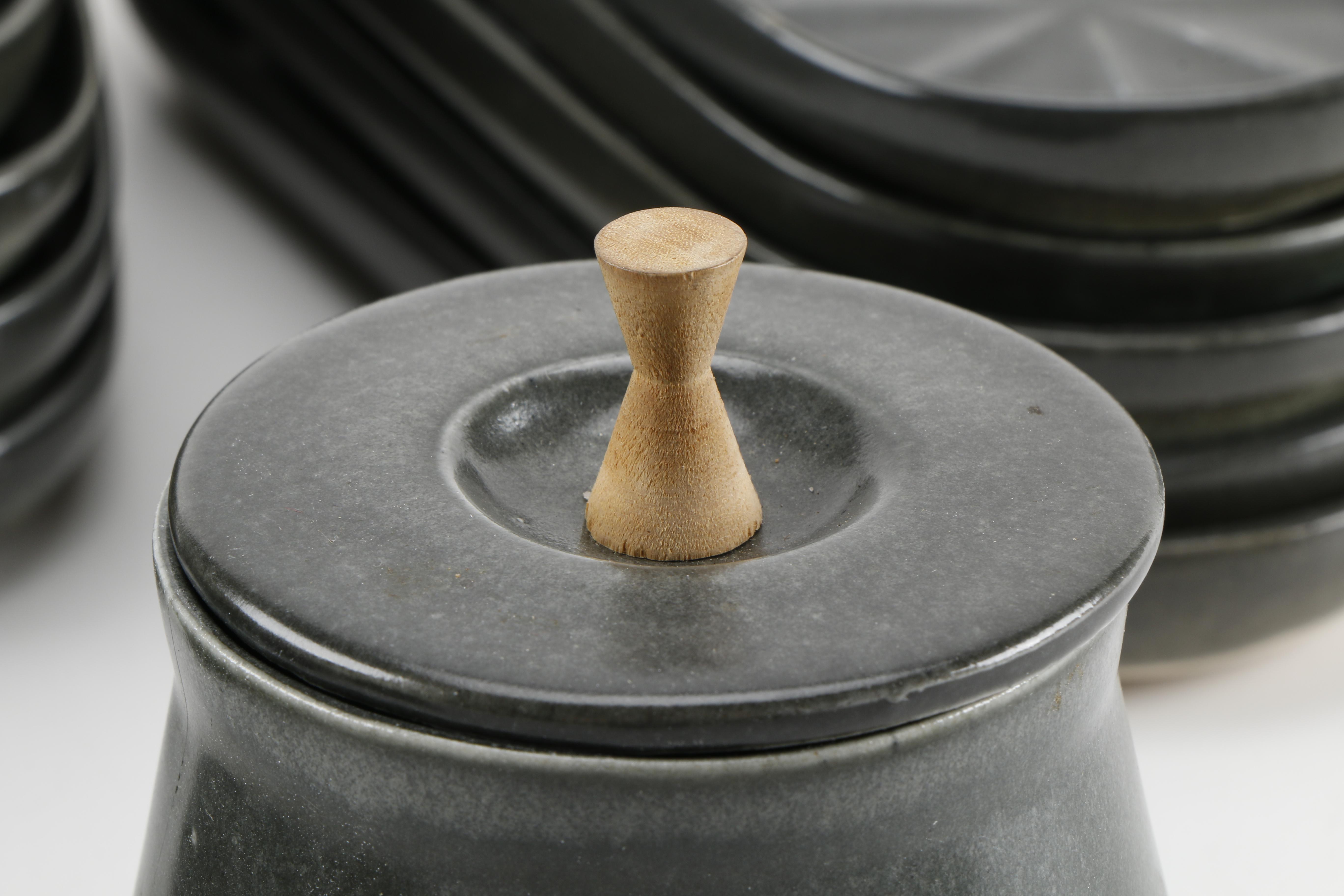 Bennington Pottery "Coop Design" White Stoneware Luncheon Set