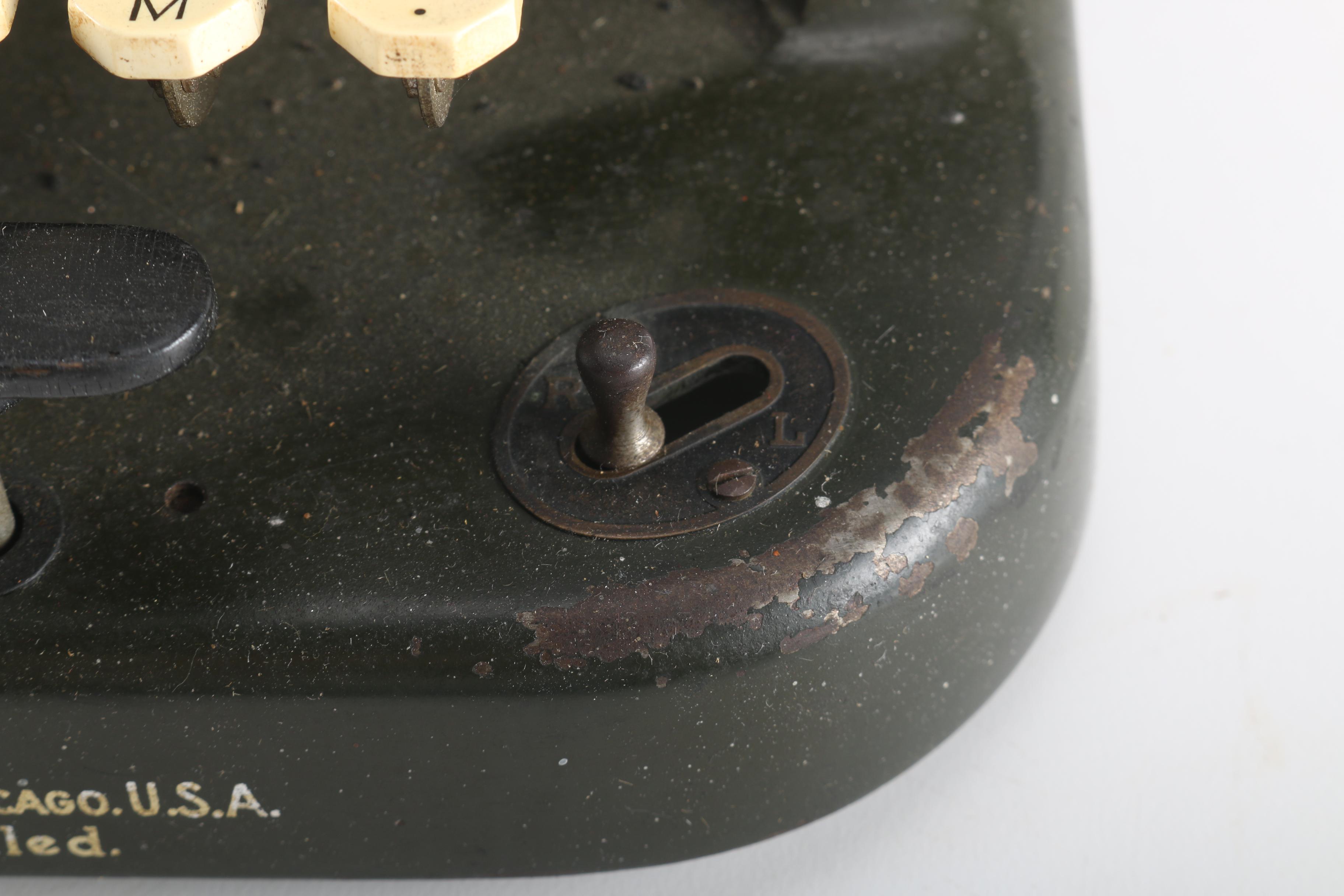 Circa 1913 No. 5 Oliver Typewriter