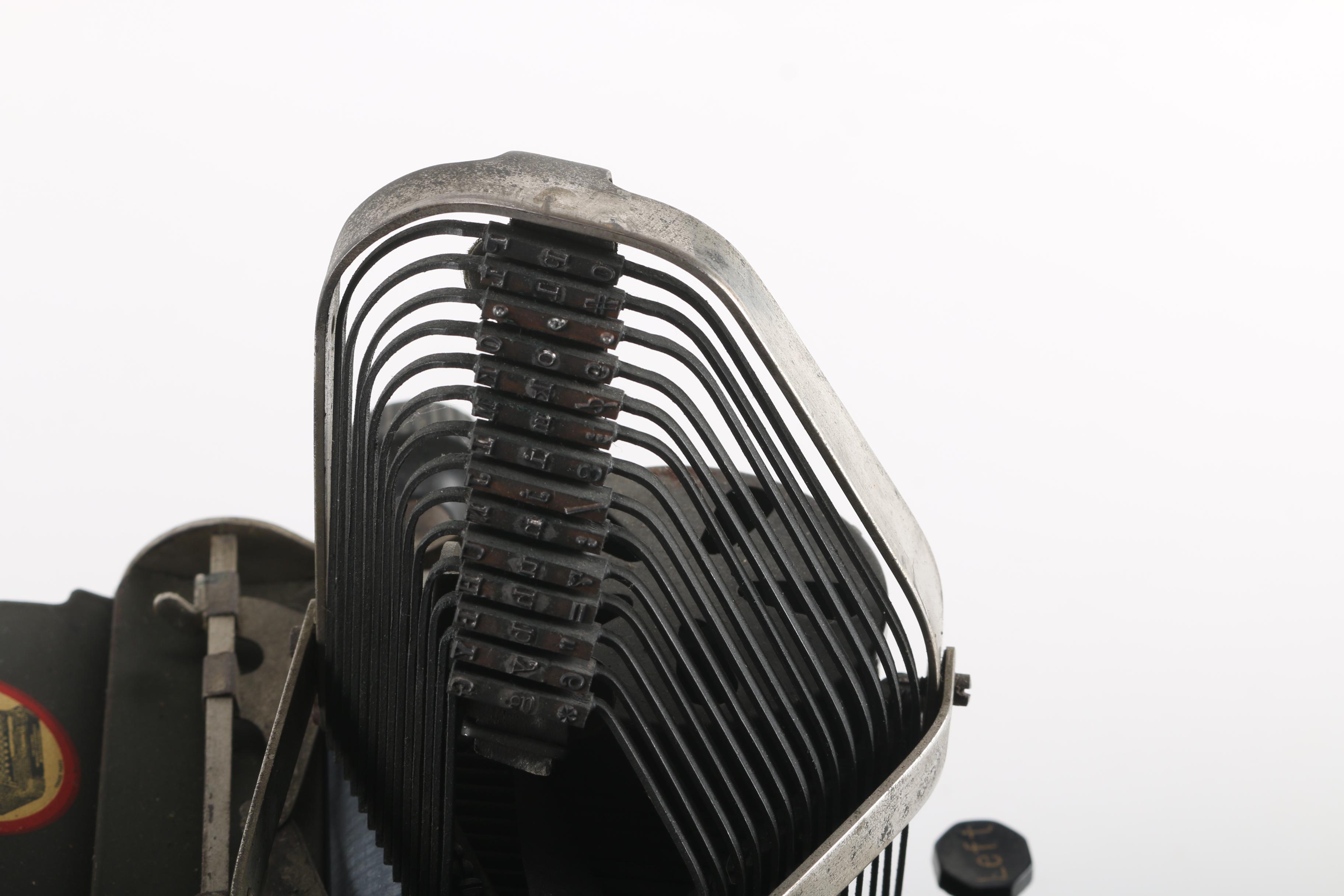 Circa 1913 No. 5 Oliver Typewriter