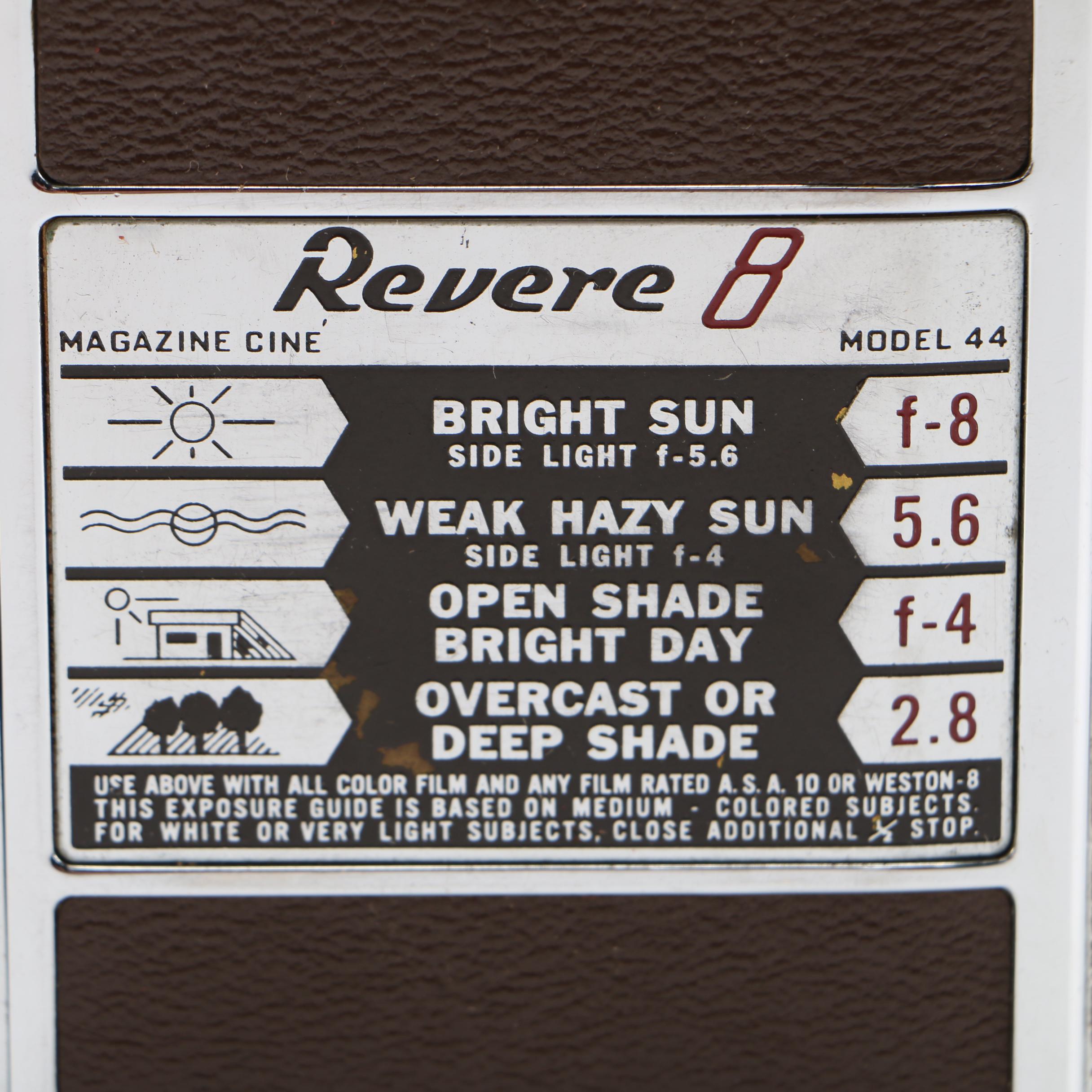 Revere 8 Model 44 Magazine Movie Camera