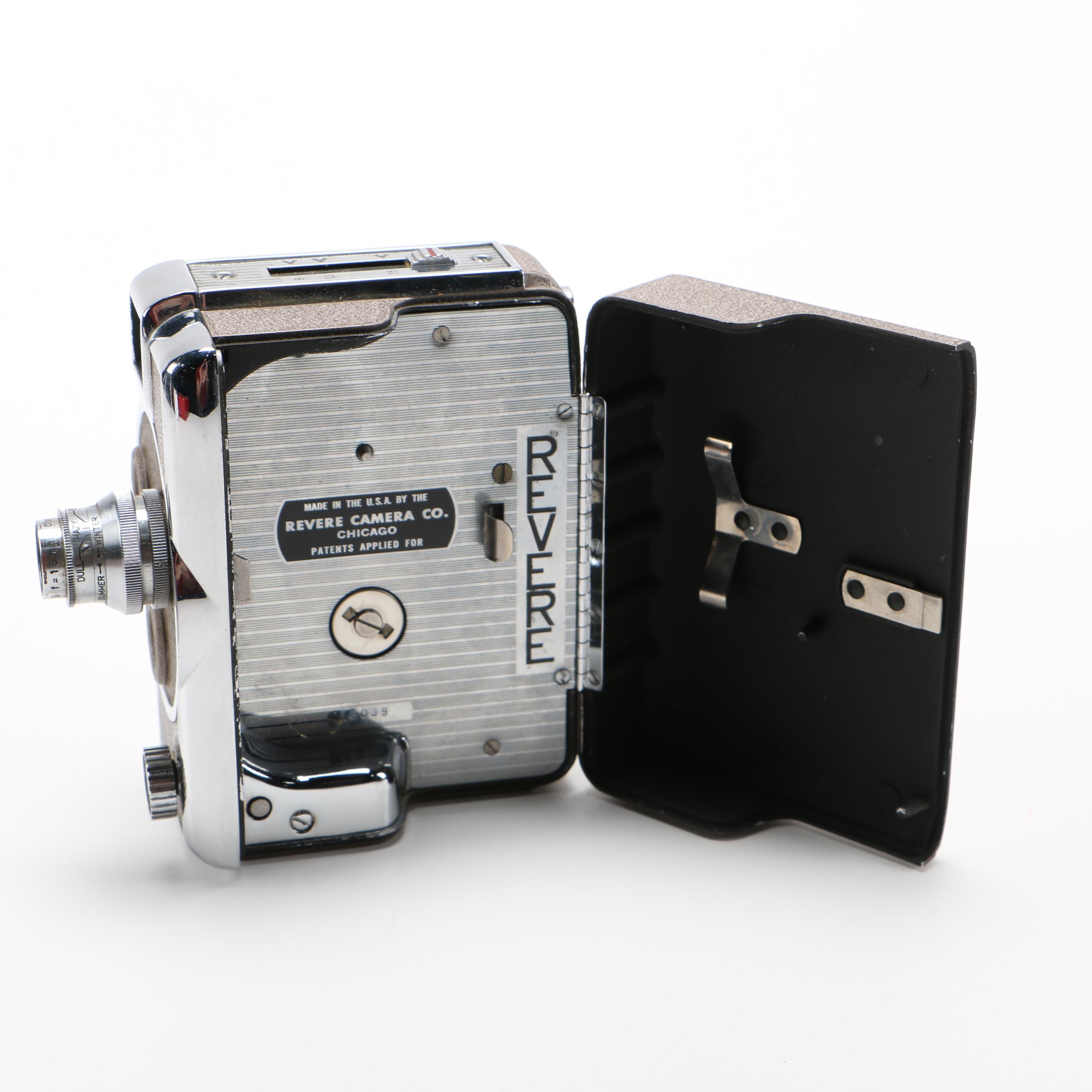 Revere 8 Model 44 Magazine Movie Camera