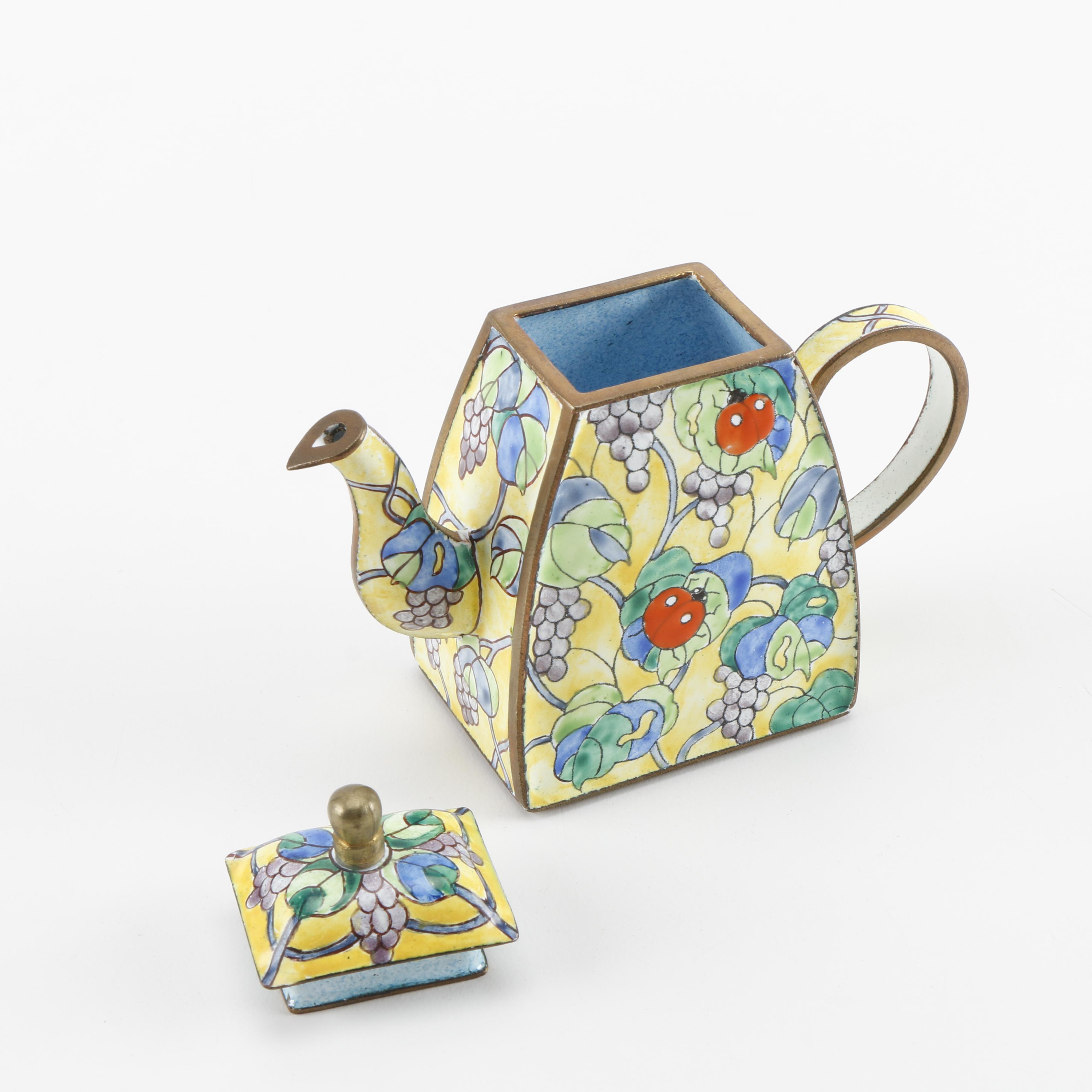 Metal Teapot Decor Including Empress Arts LTD.