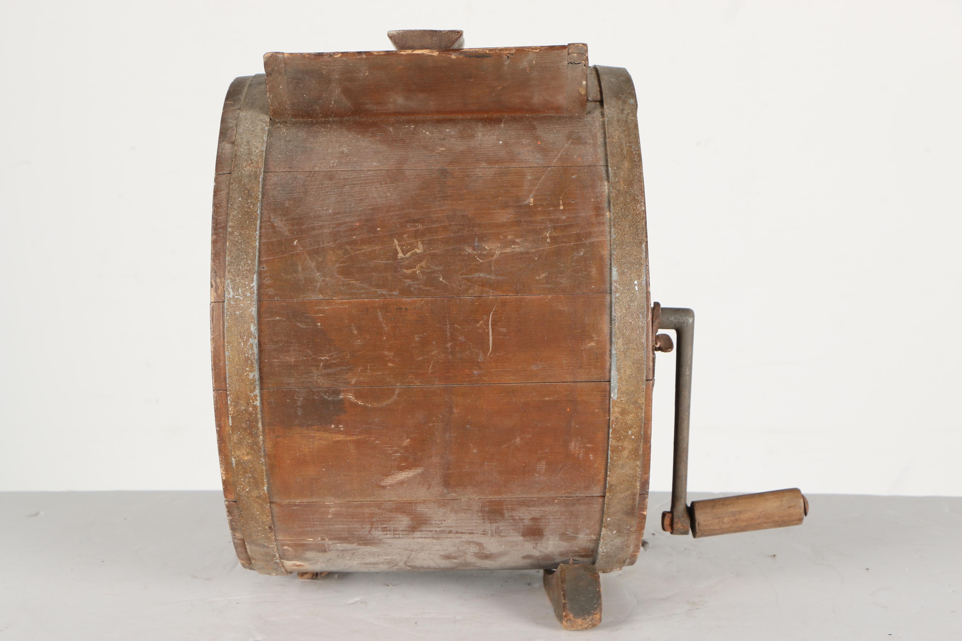 *UNLISTABLE* Antique Hand-Operated Washing Machine