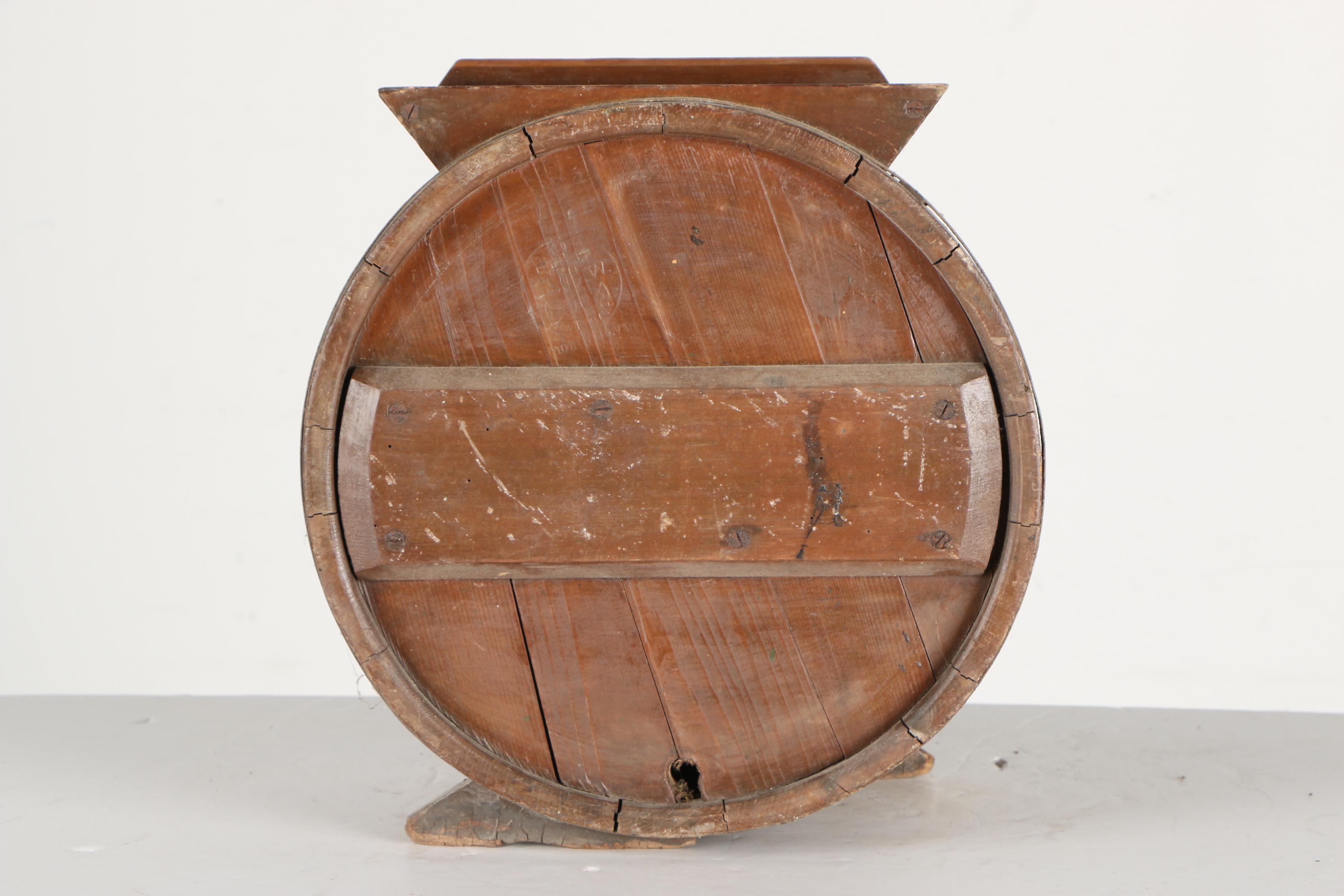 *UNLISTABLE* Antique Hand-Operated Washing Machine