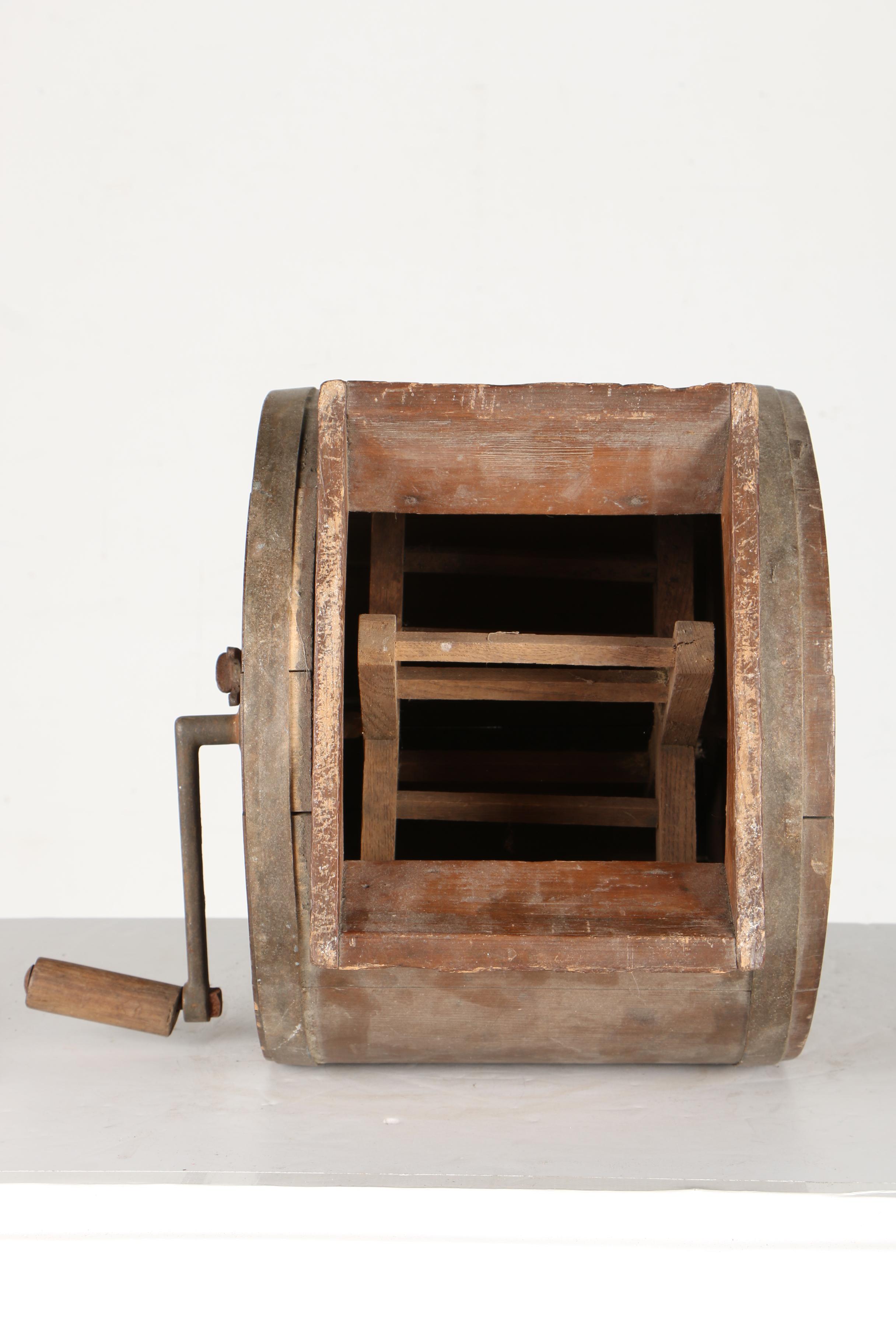 *UNLISTABLE* Antique Hand-Operated Washing Machine