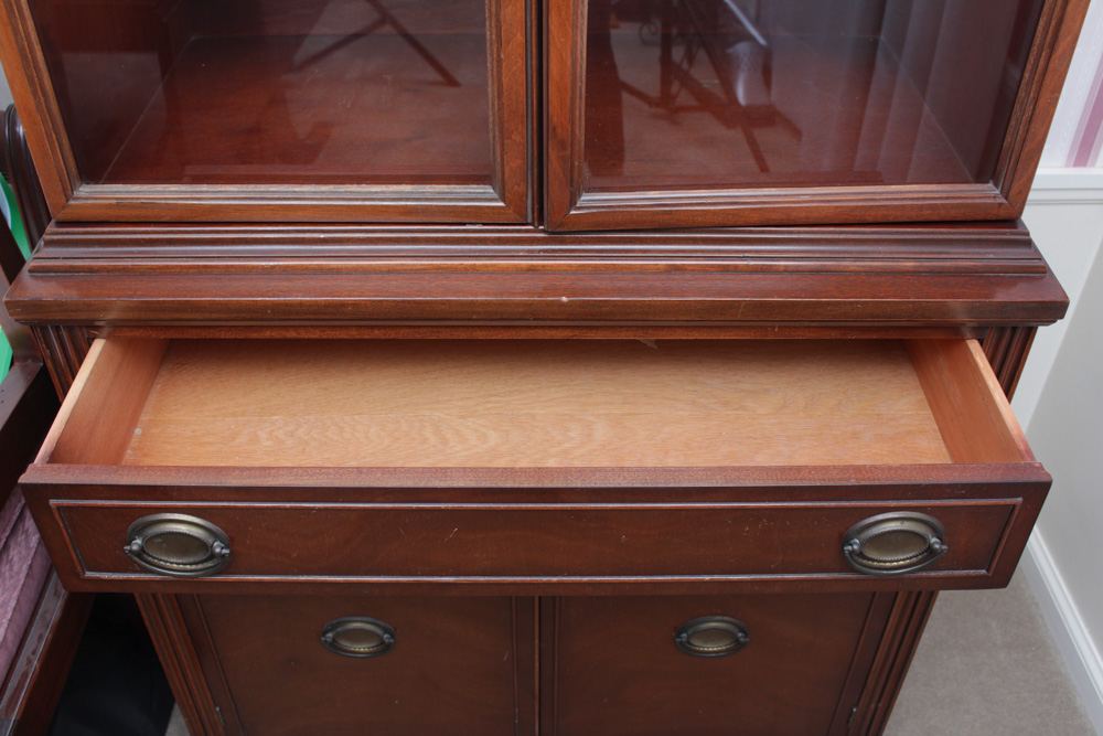 Vintage Hepplewhite Wooden China Cabinet