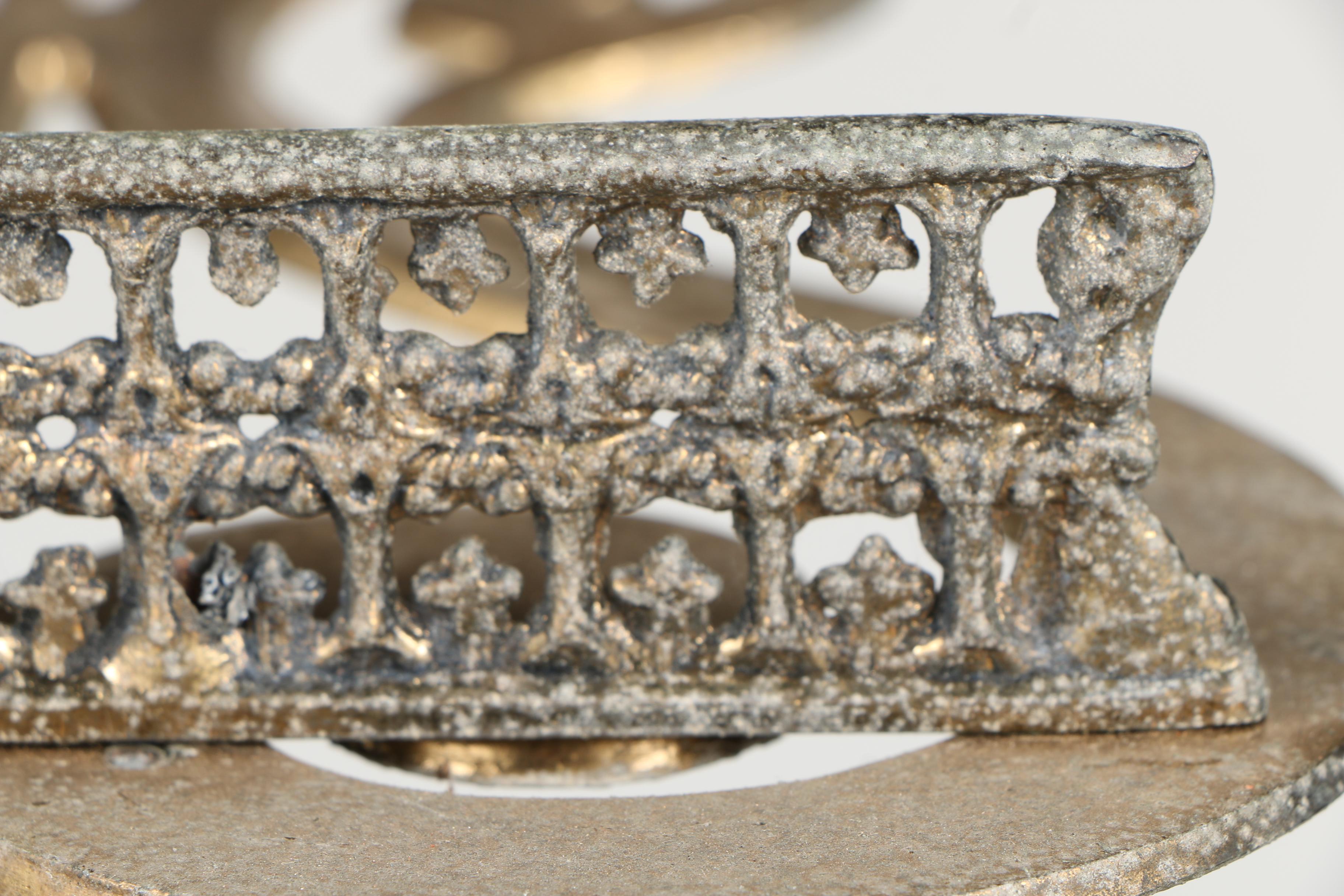 Brass Tone Harp-Shaped Music Stand