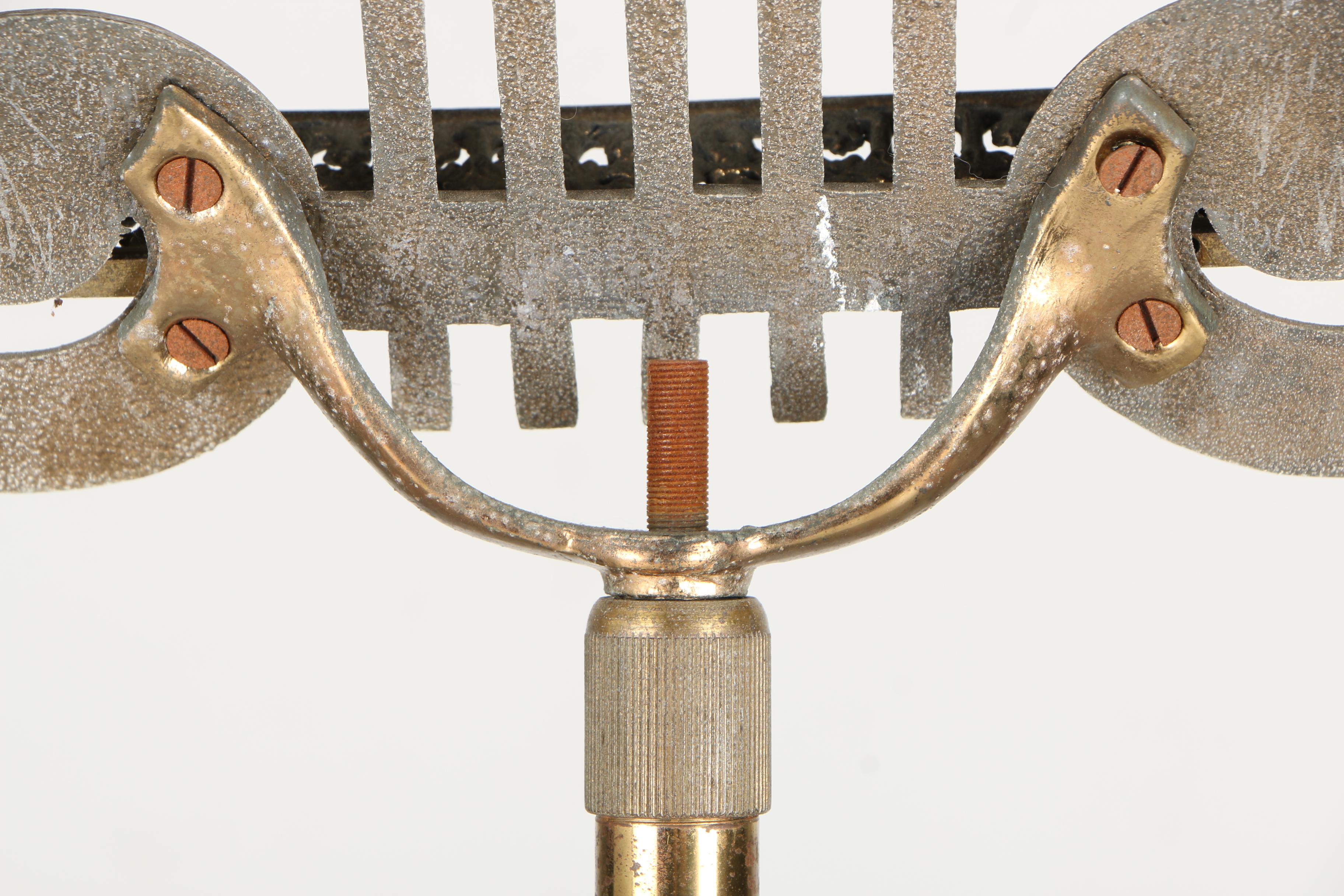 Brass Tone Harp-Shaped Music Stand