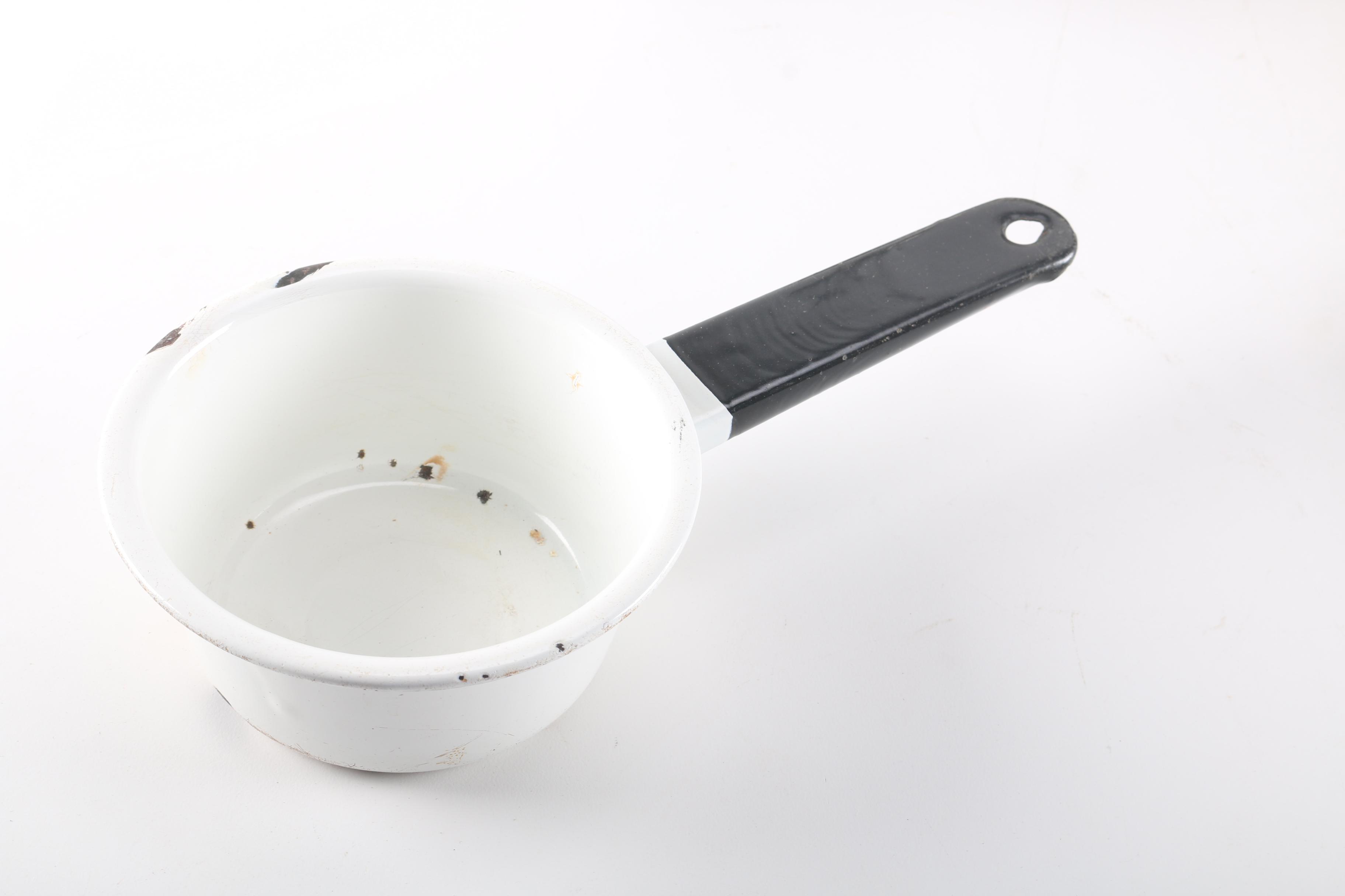 Assortment of Vintage Kitchen Items