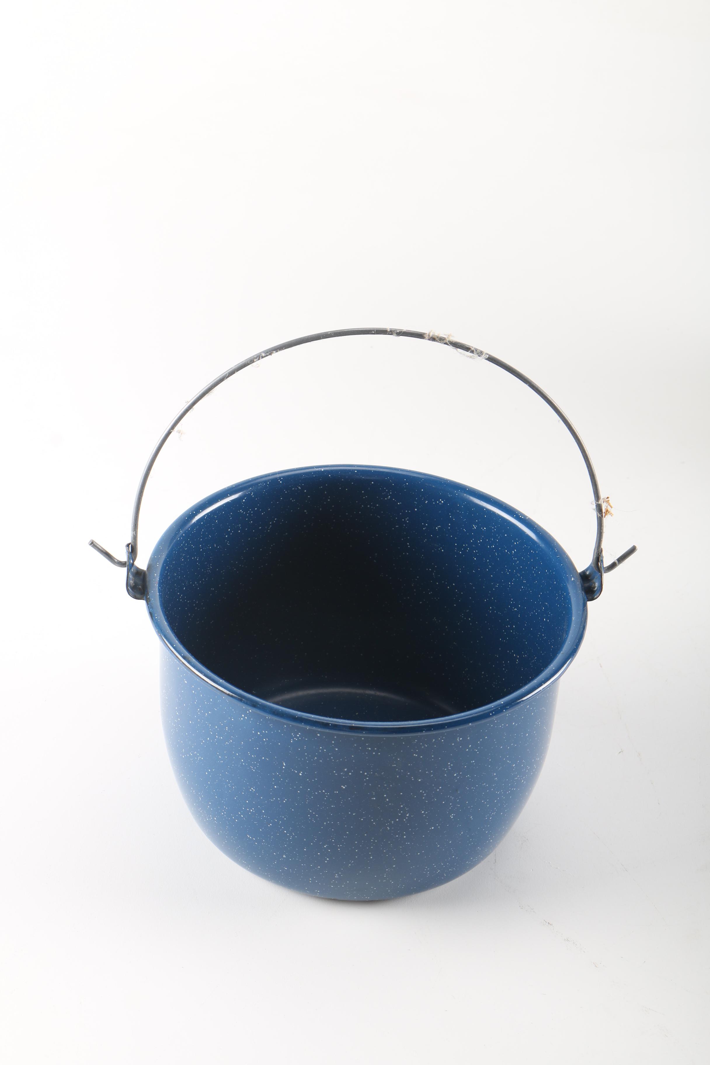 Assortment of Vintage Kitchen Items