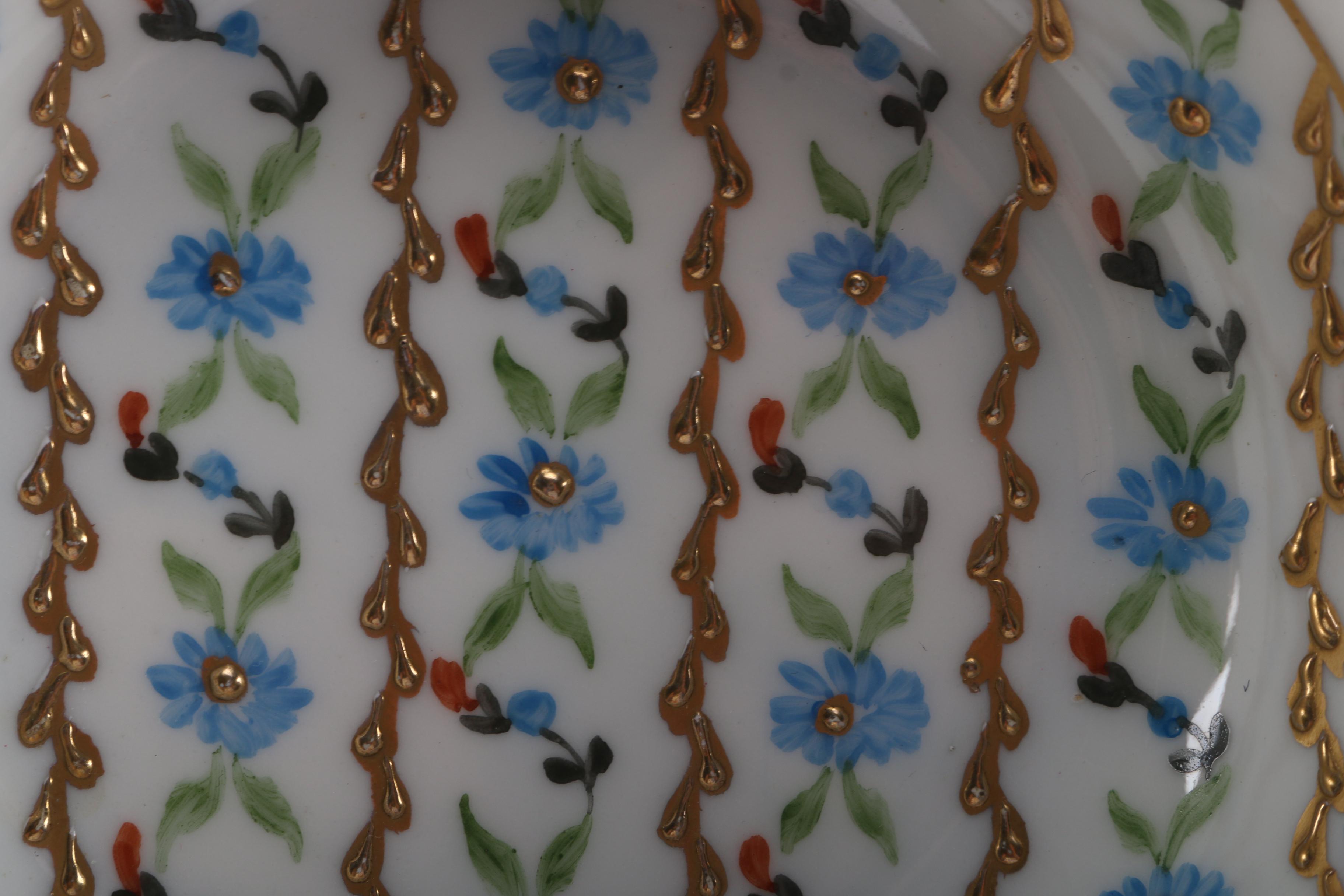 Parisian Style Porcelain Décor Including Limoges