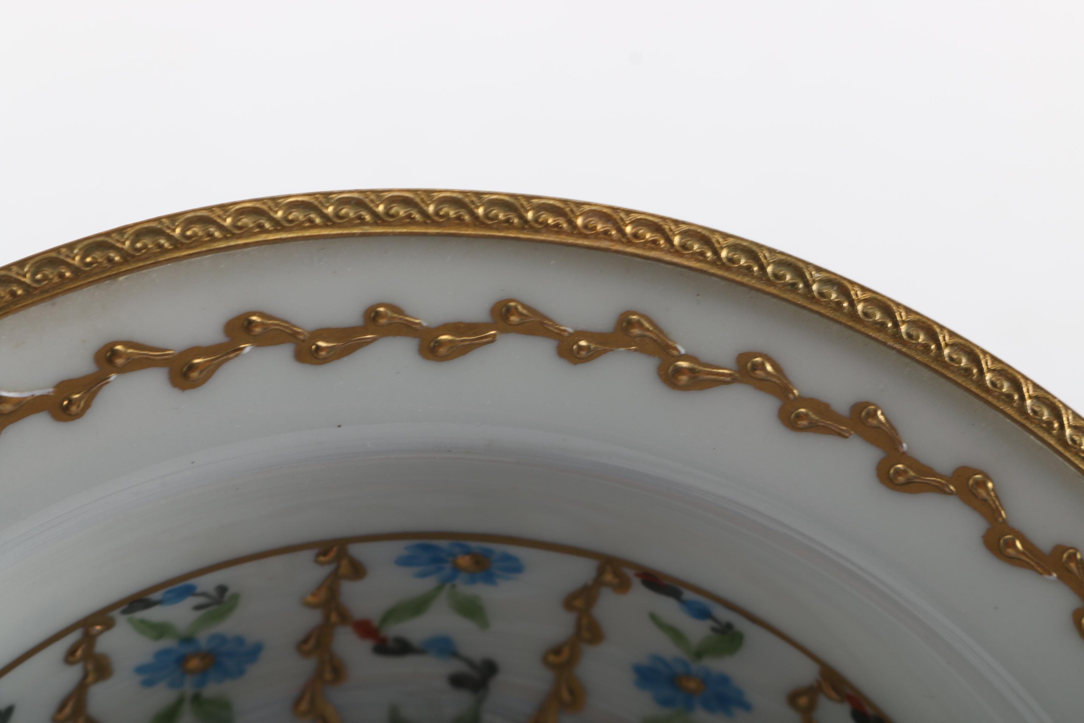 Parisian Style Porcelain Décor Including Limoges
