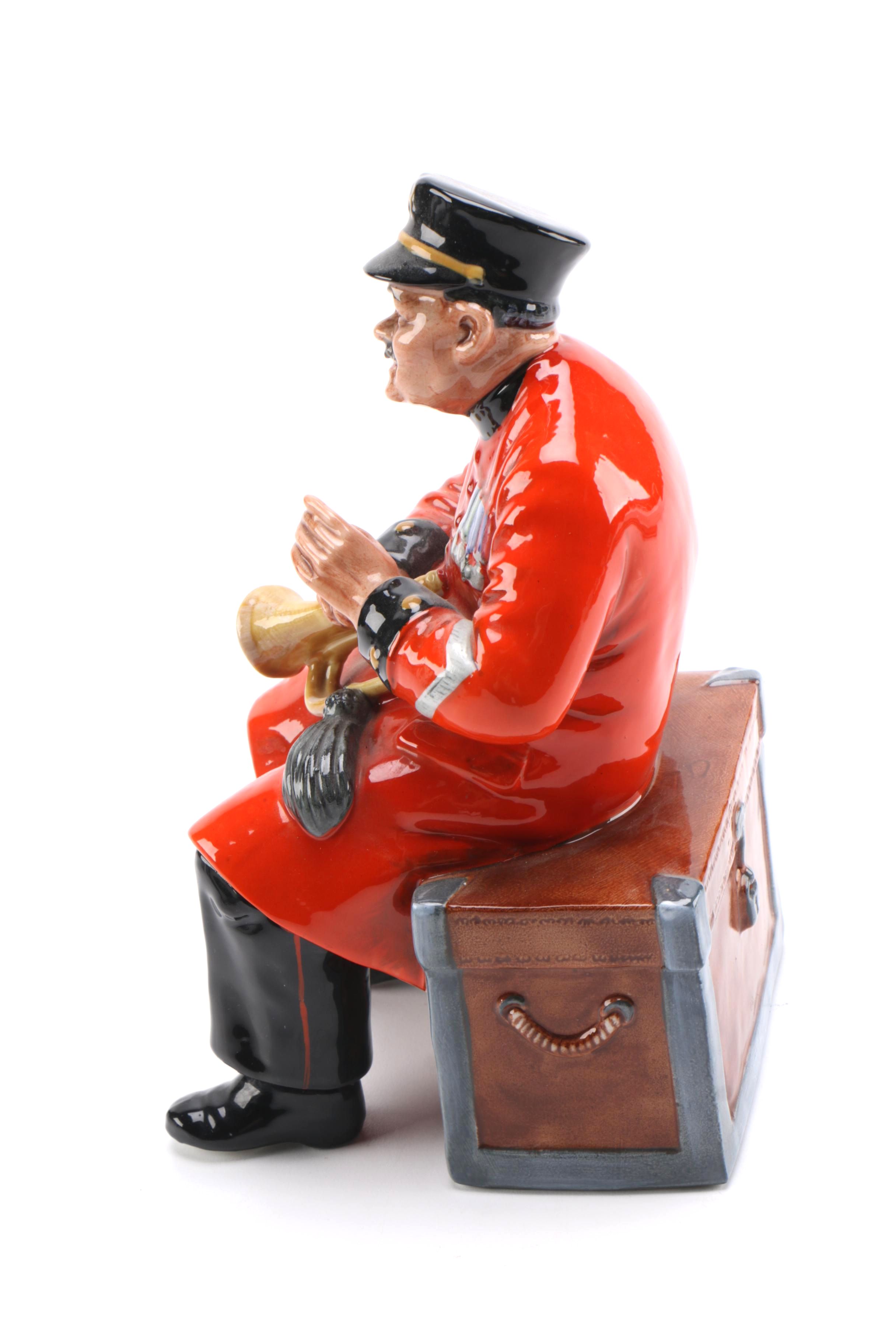Royal Doulton China Figurine of Chelsea Pensioner "Past Glory"