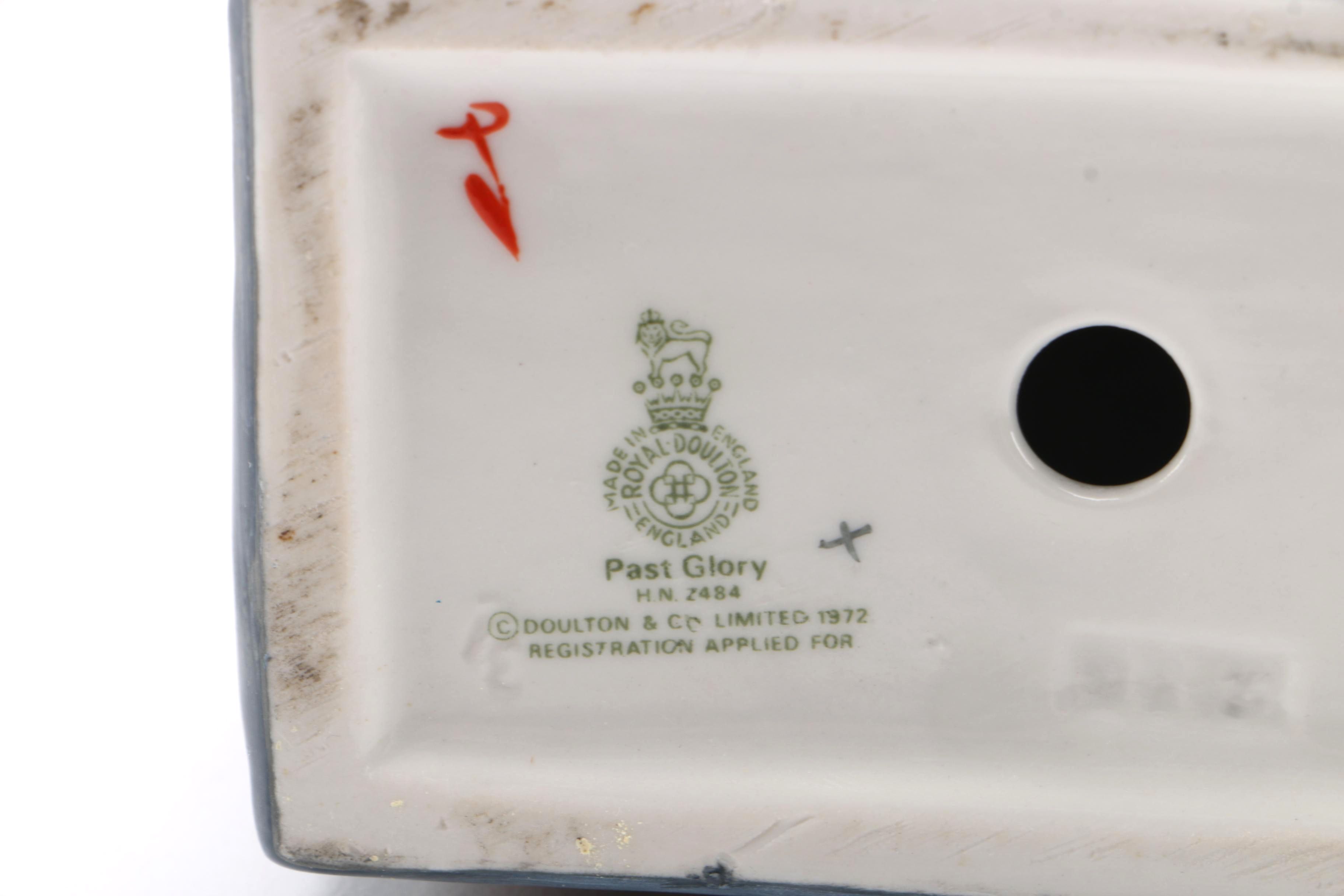 Royal Doulton China Figurine of Chelsea Pensioner "Past Glory"