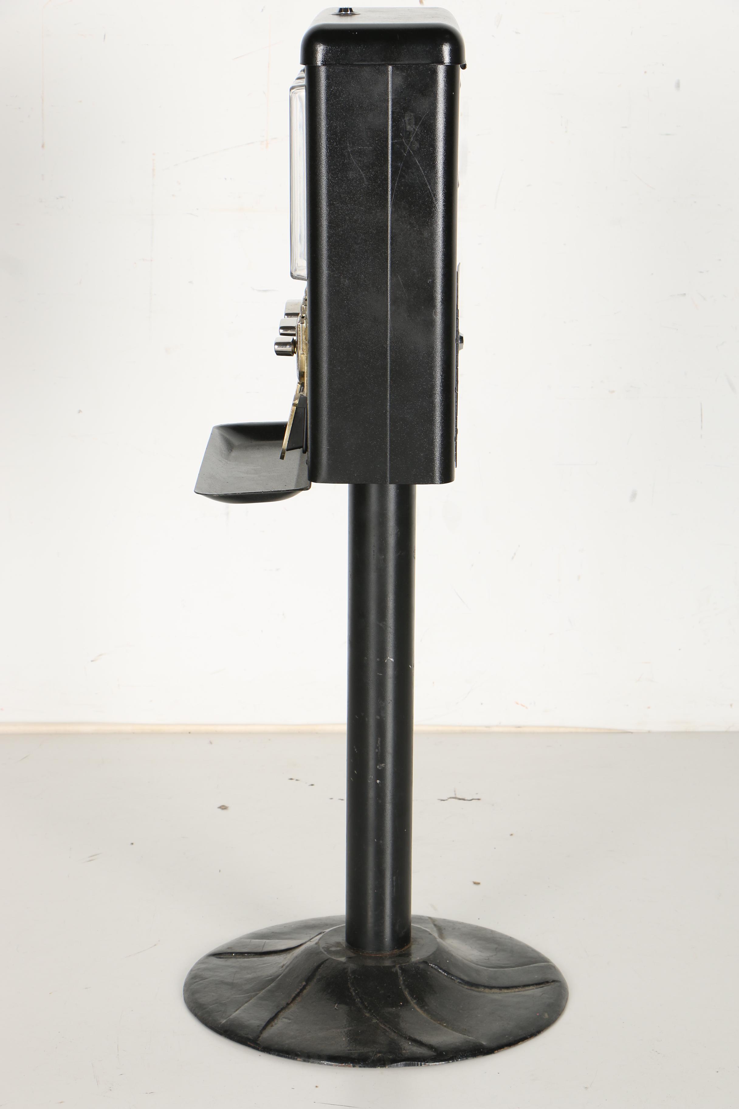 Triple Bay Coin Operated Candy Machine