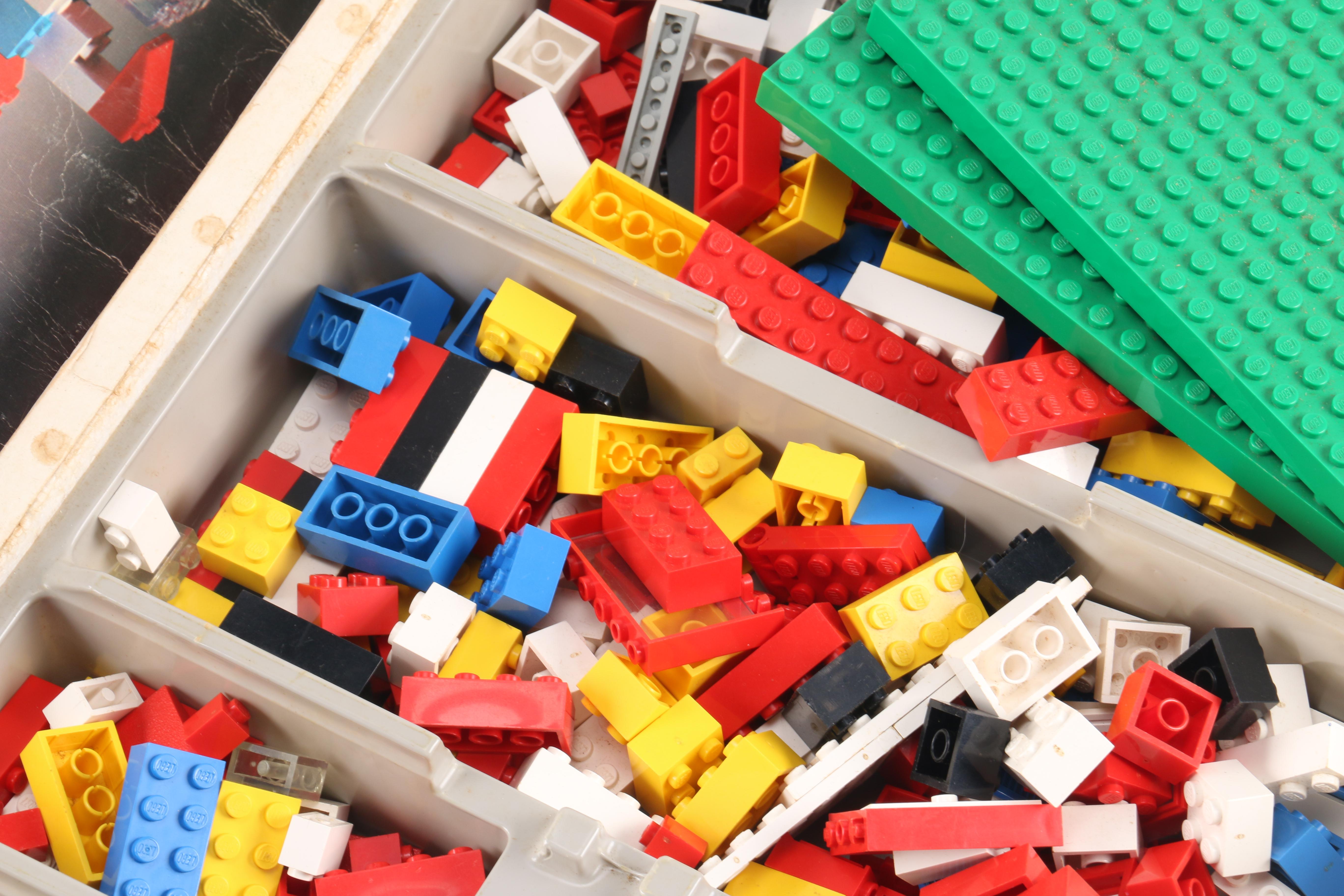 Vintage LEGO Set and Playmobil Kit