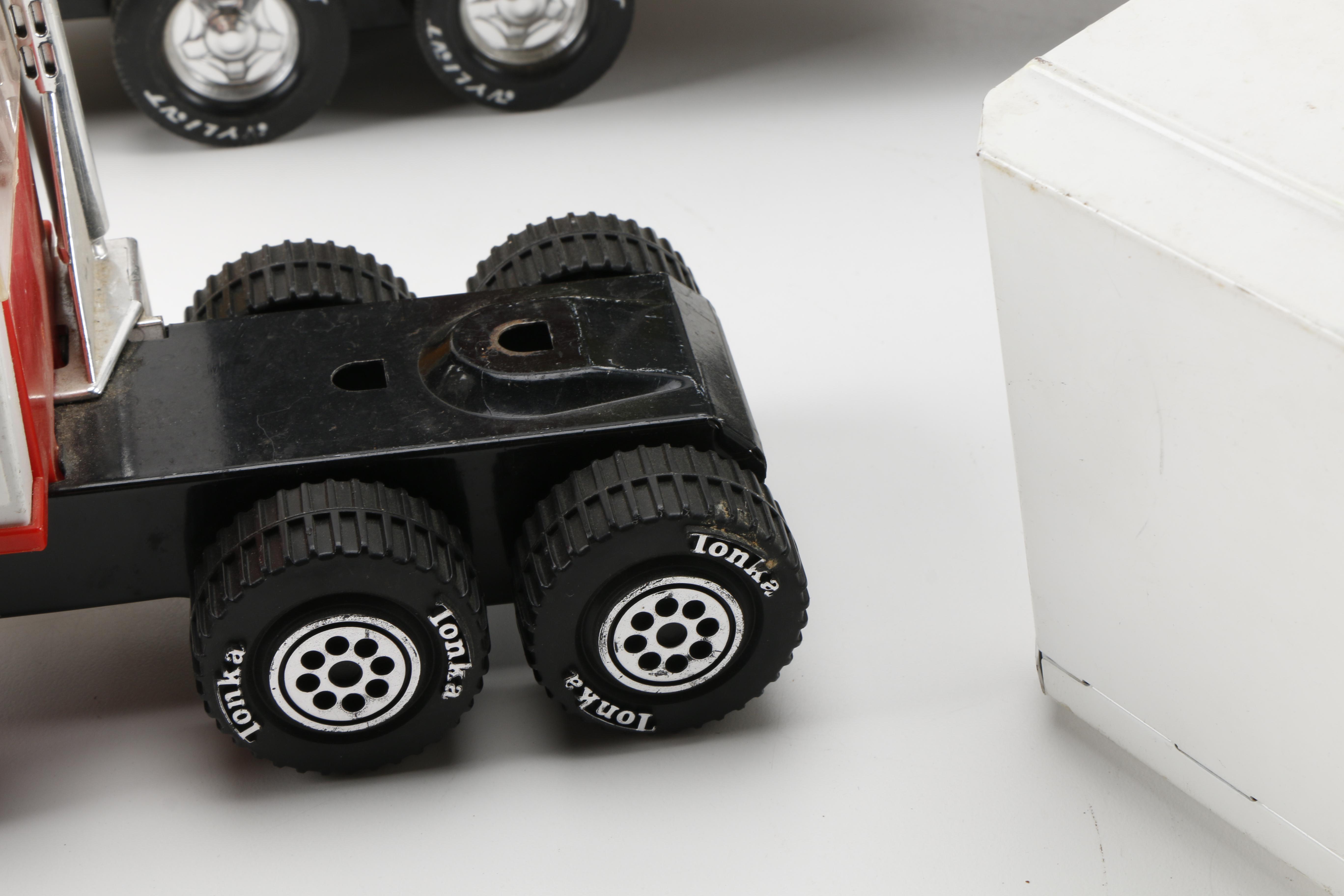 Semi Truck Die-Cast Vehicles