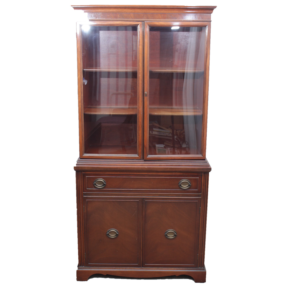 Vintage Hepplewhite Wooden China Cabinet