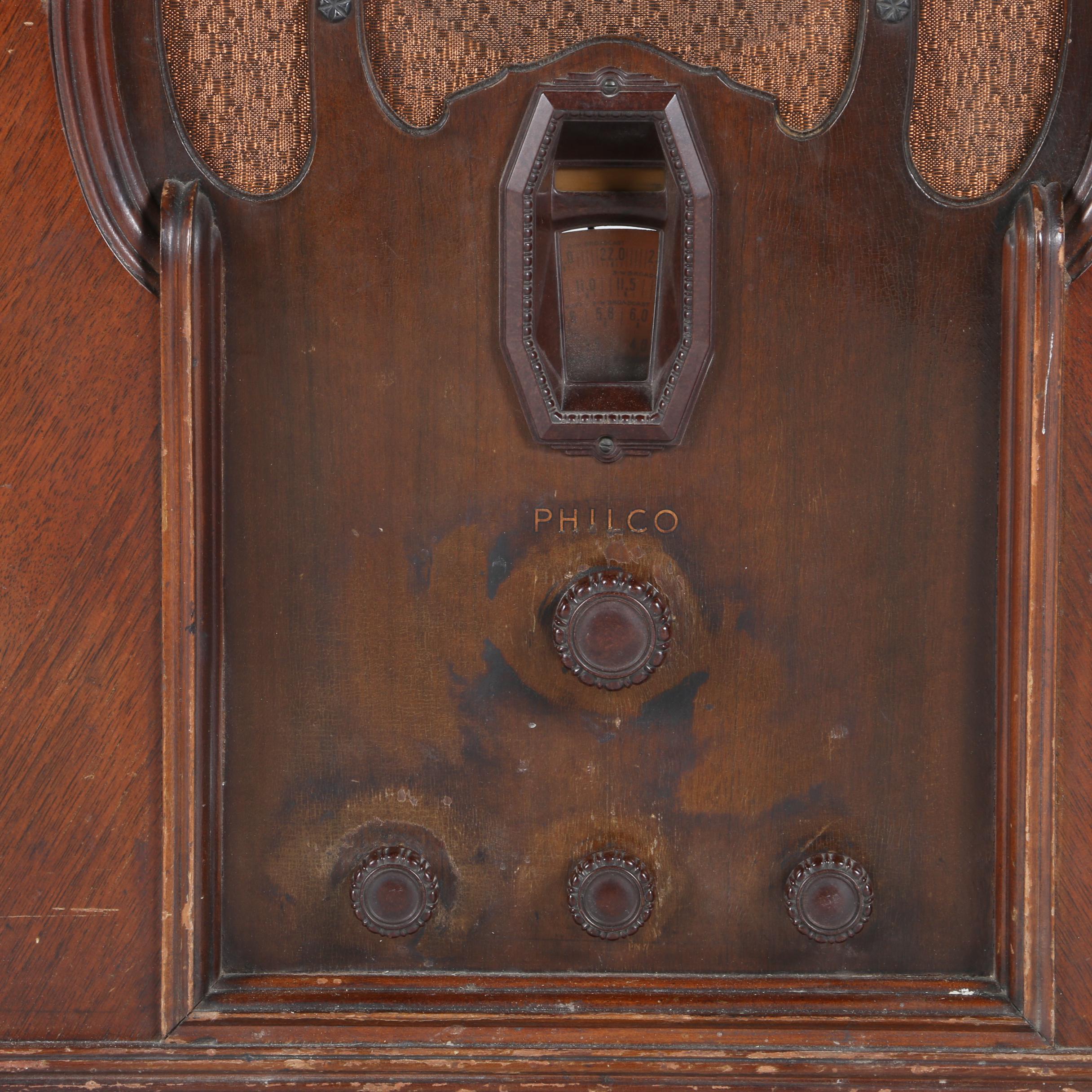 Vintage Philco Radio