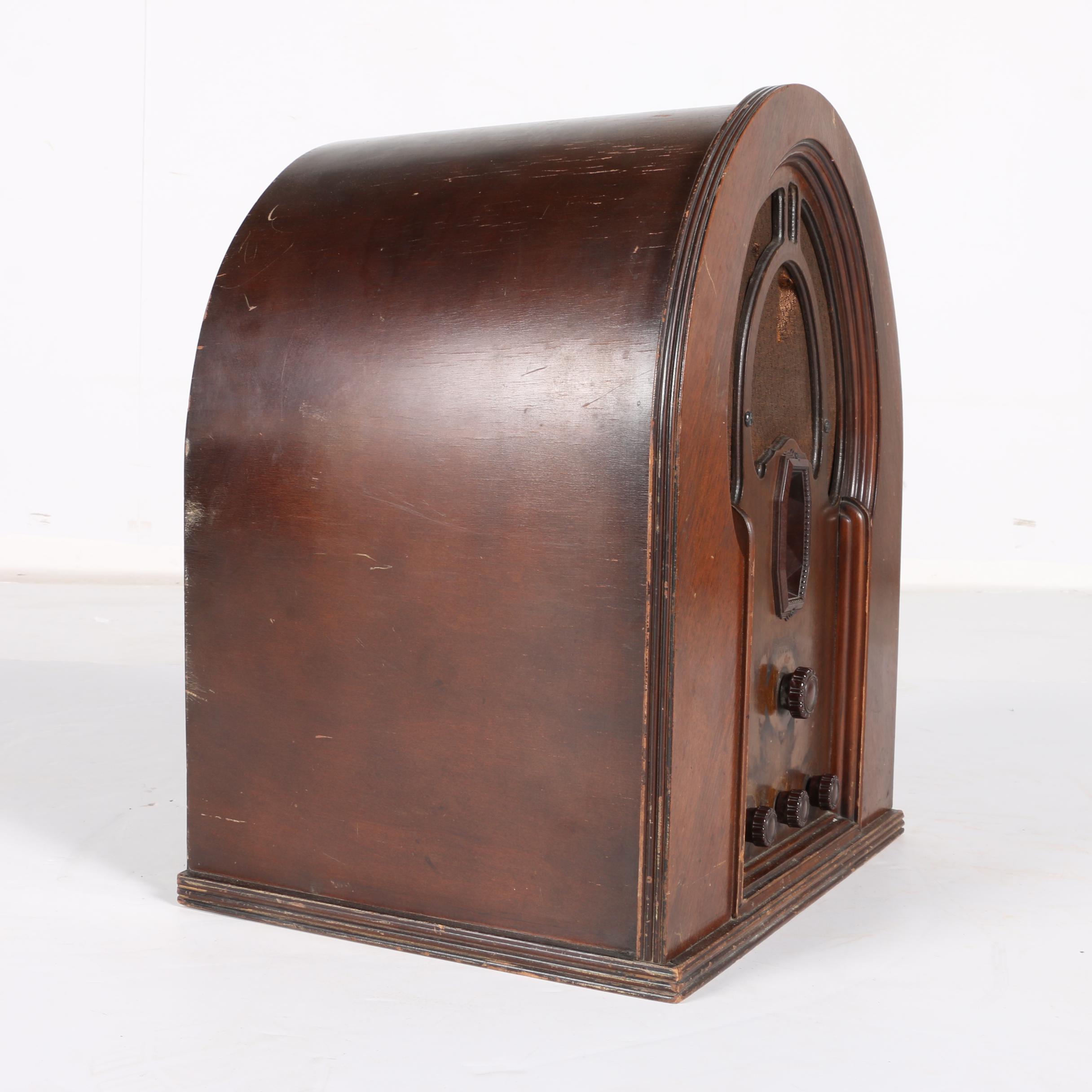 Vintage Philco Radio