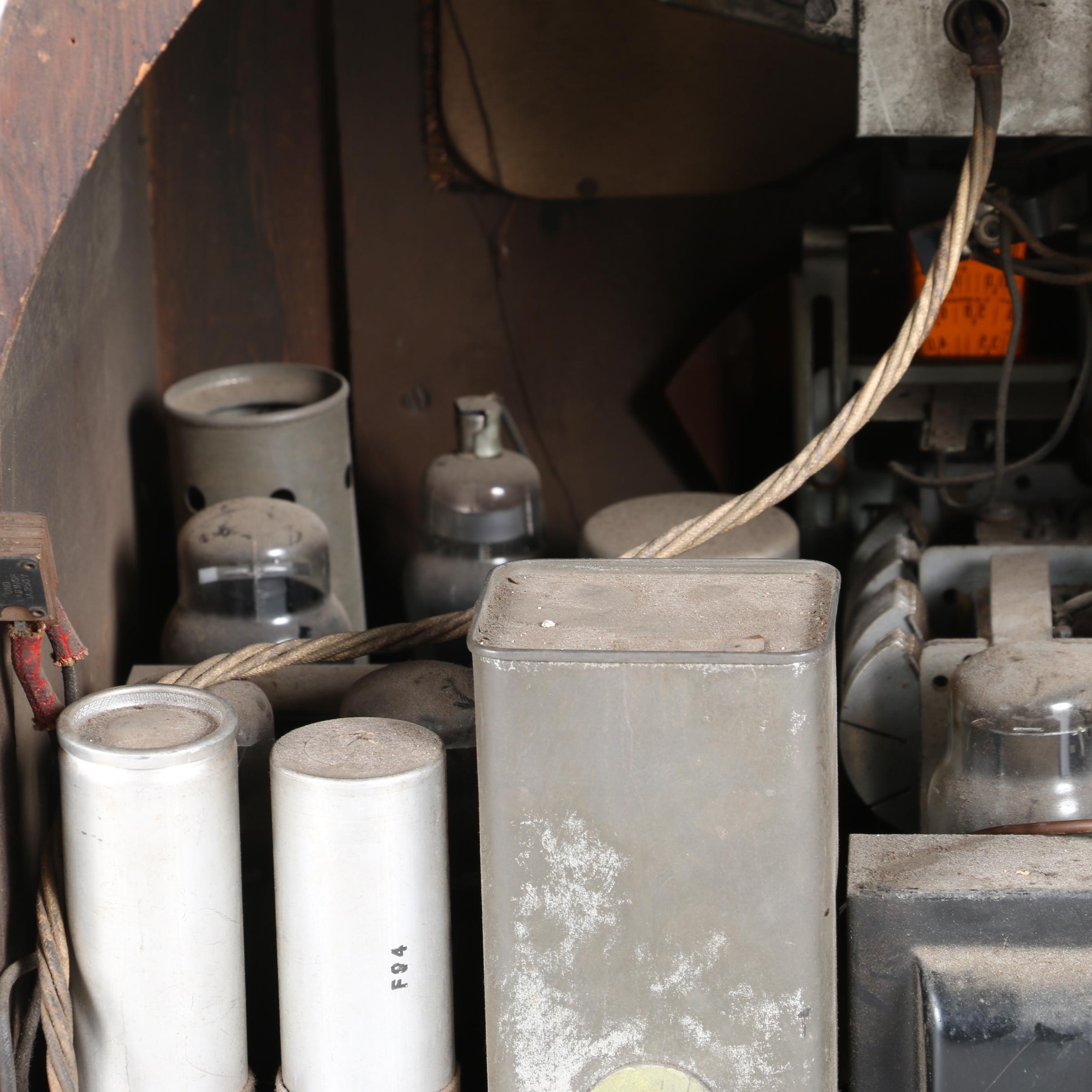 Vintage Philco Radio