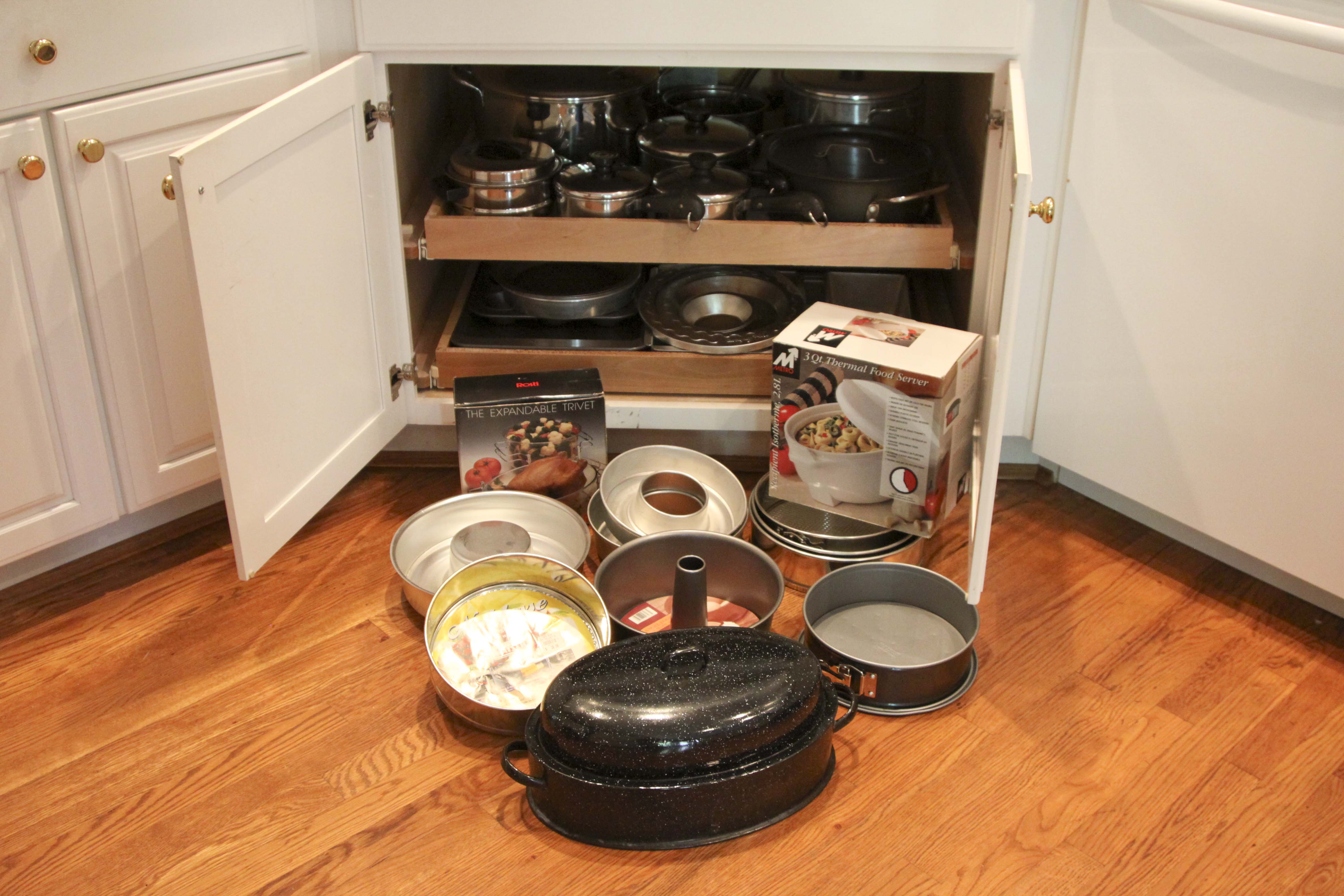 Large Selection of Pots, Pans, and Cookware