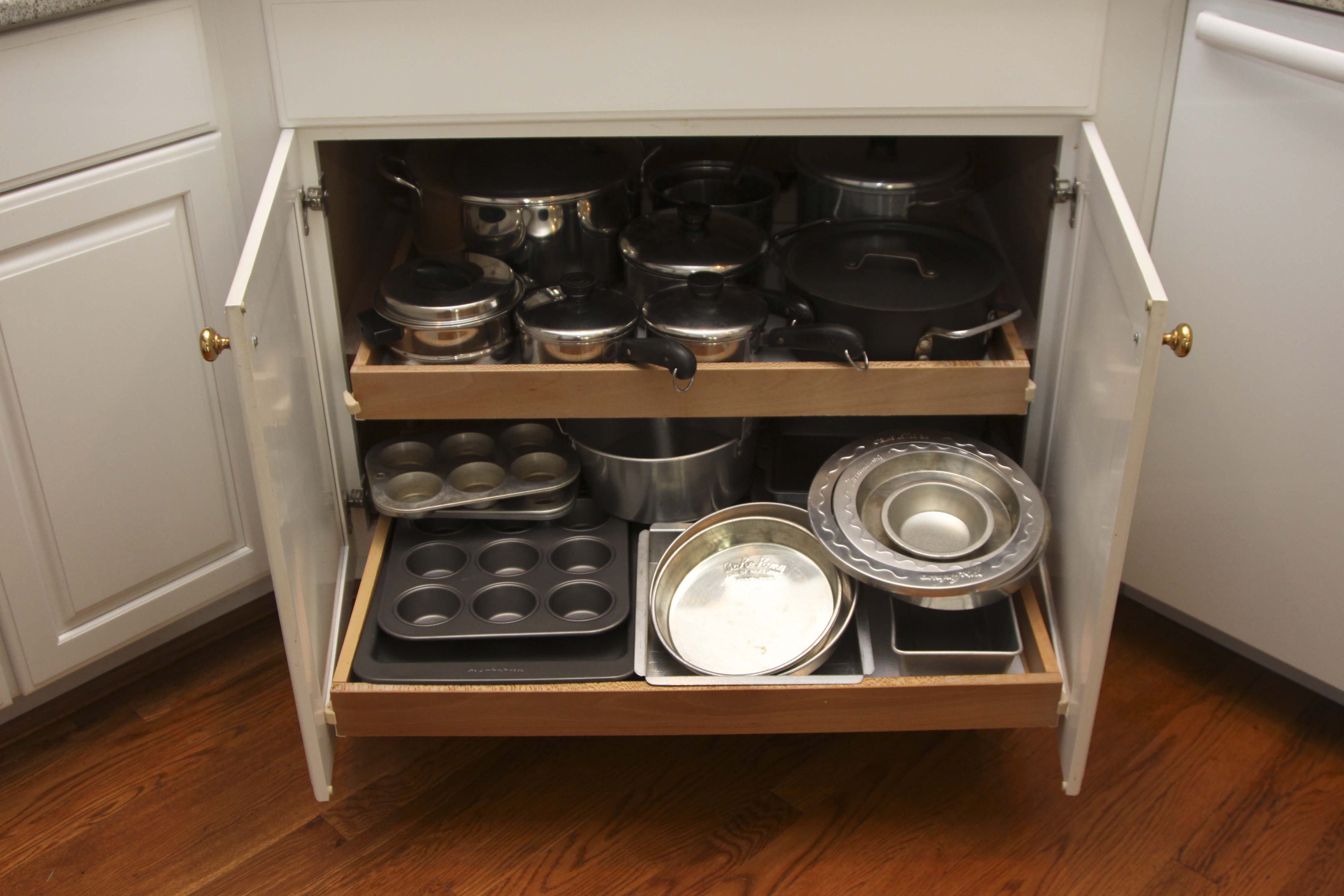 Large Selection of Pots, Pans, and Cookware