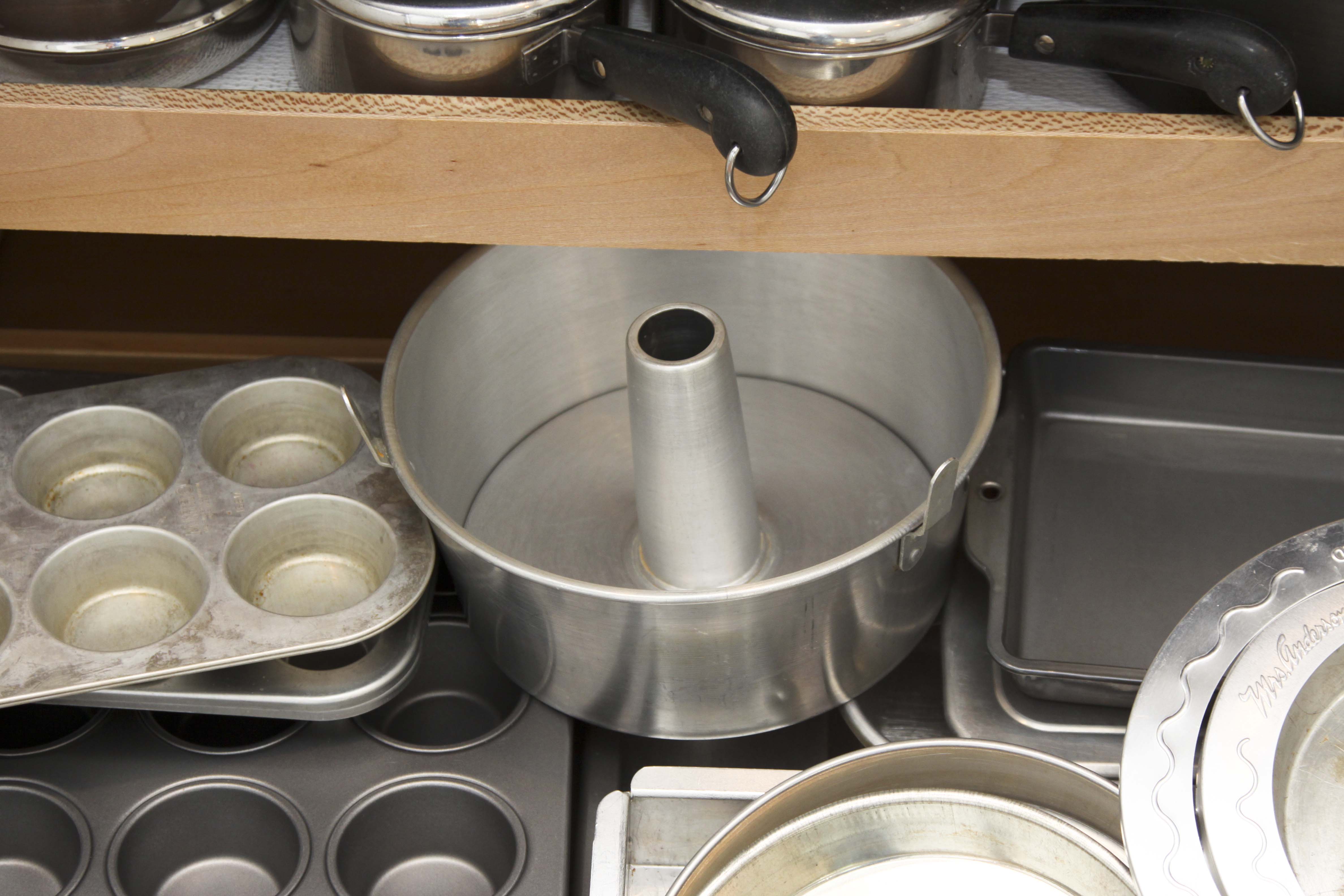 Large Selection of Pots, Pans, and Cookware